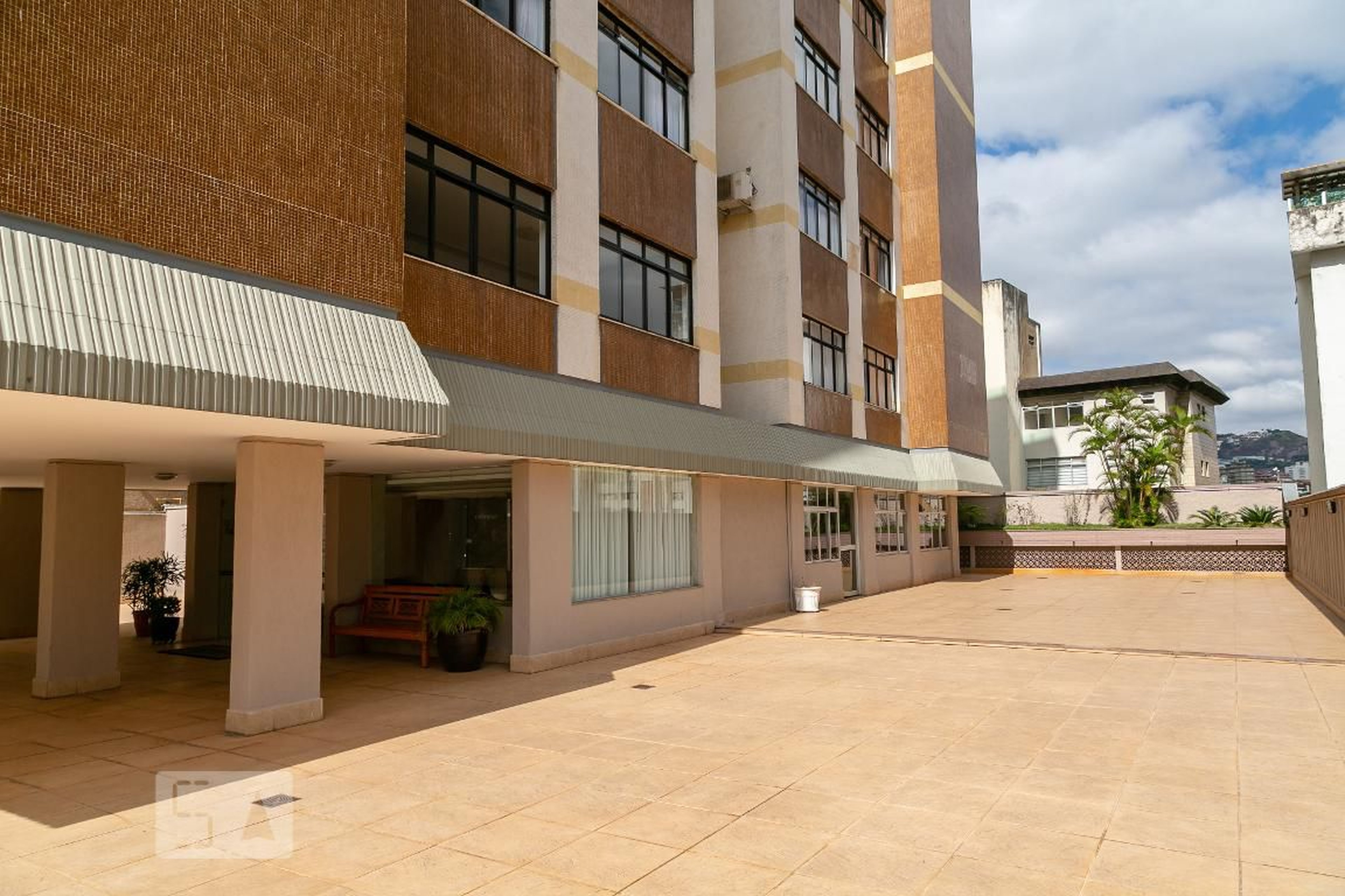 Área Externa - Edifício Olimpus