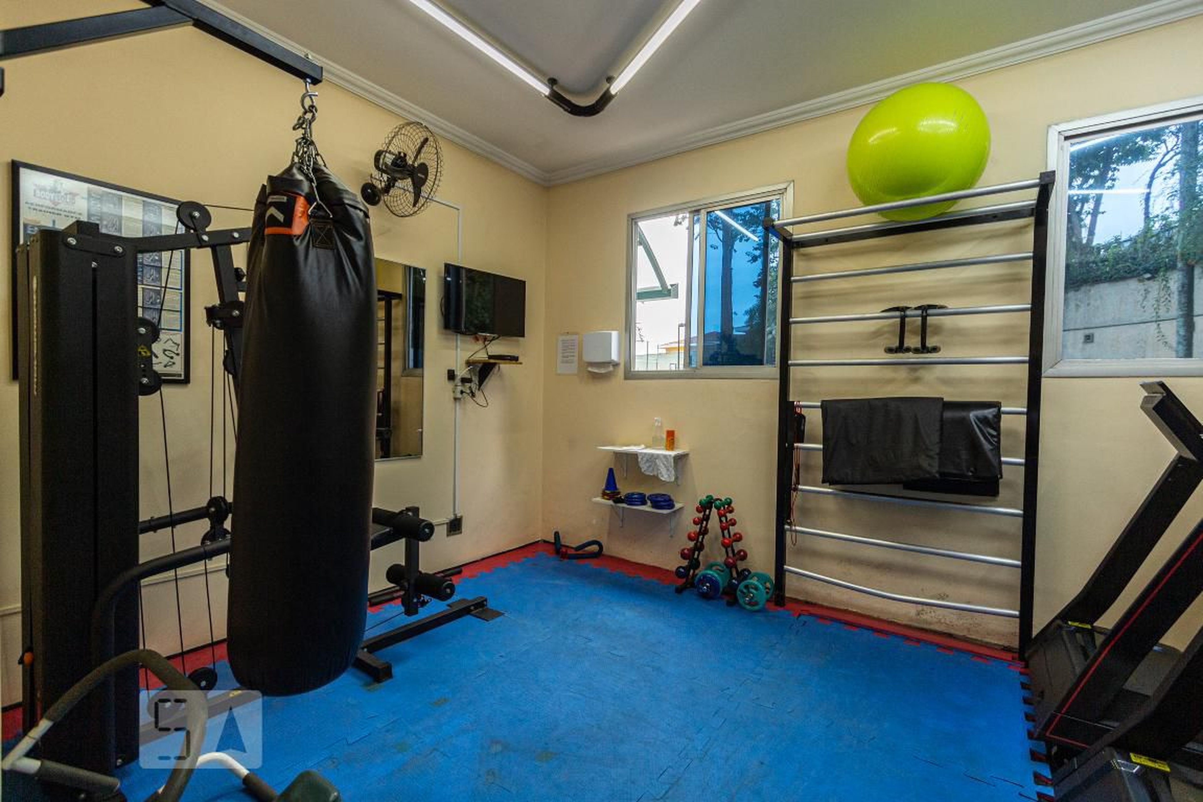 Academia - Maison Fountainebleau