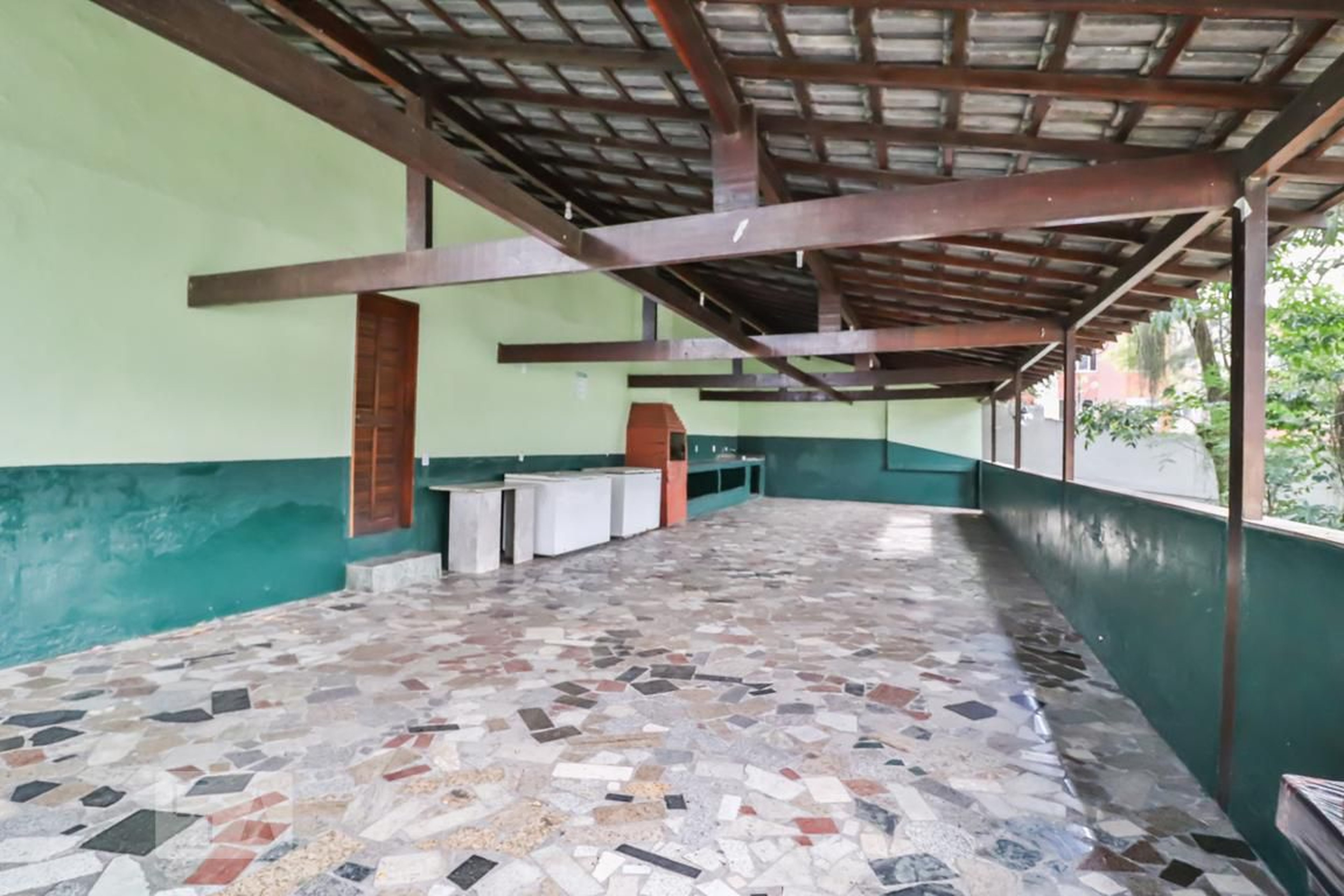 Churrasqueira - IV de Dezembro