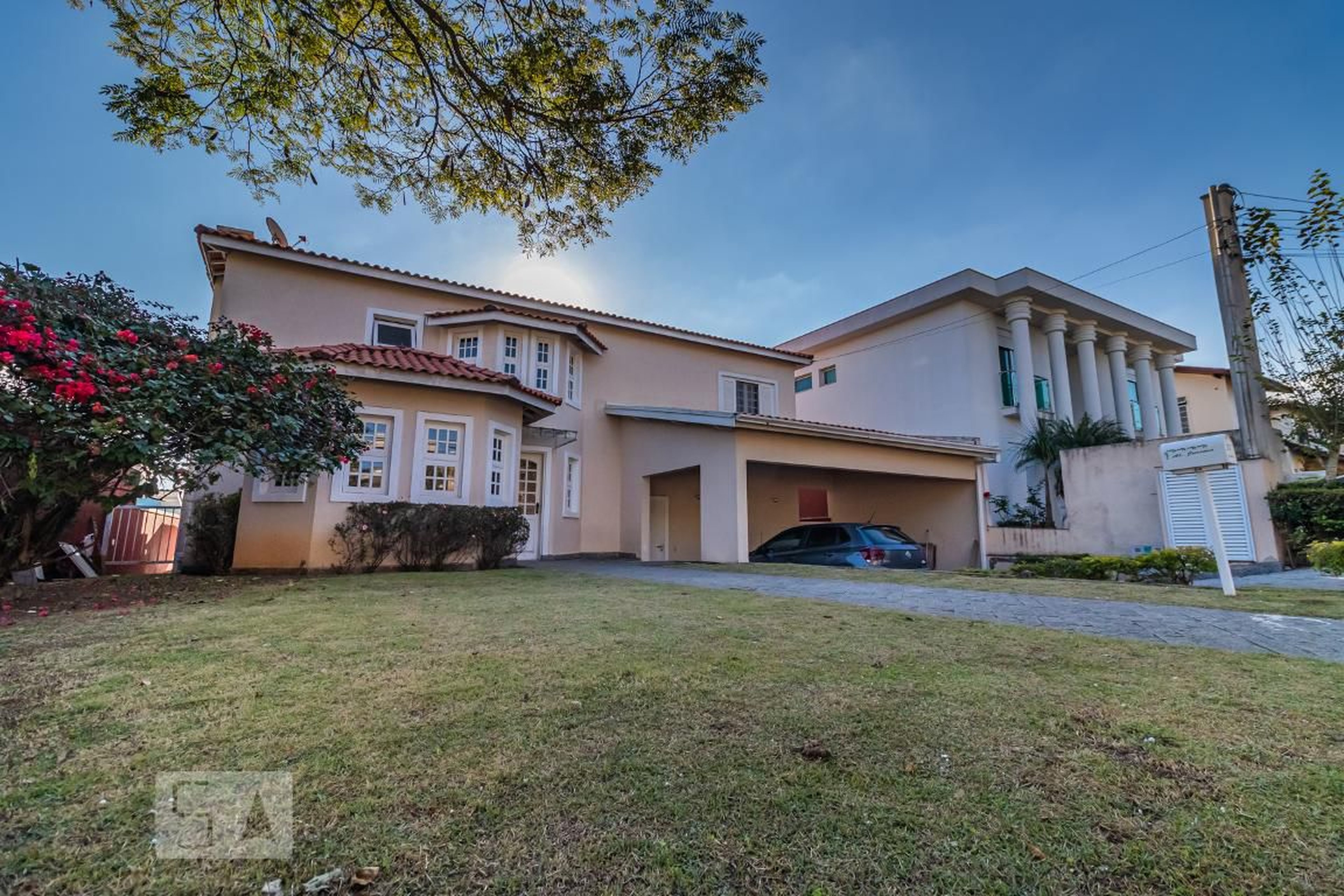 Fachada Condomínio em Alameda Jurema, 57