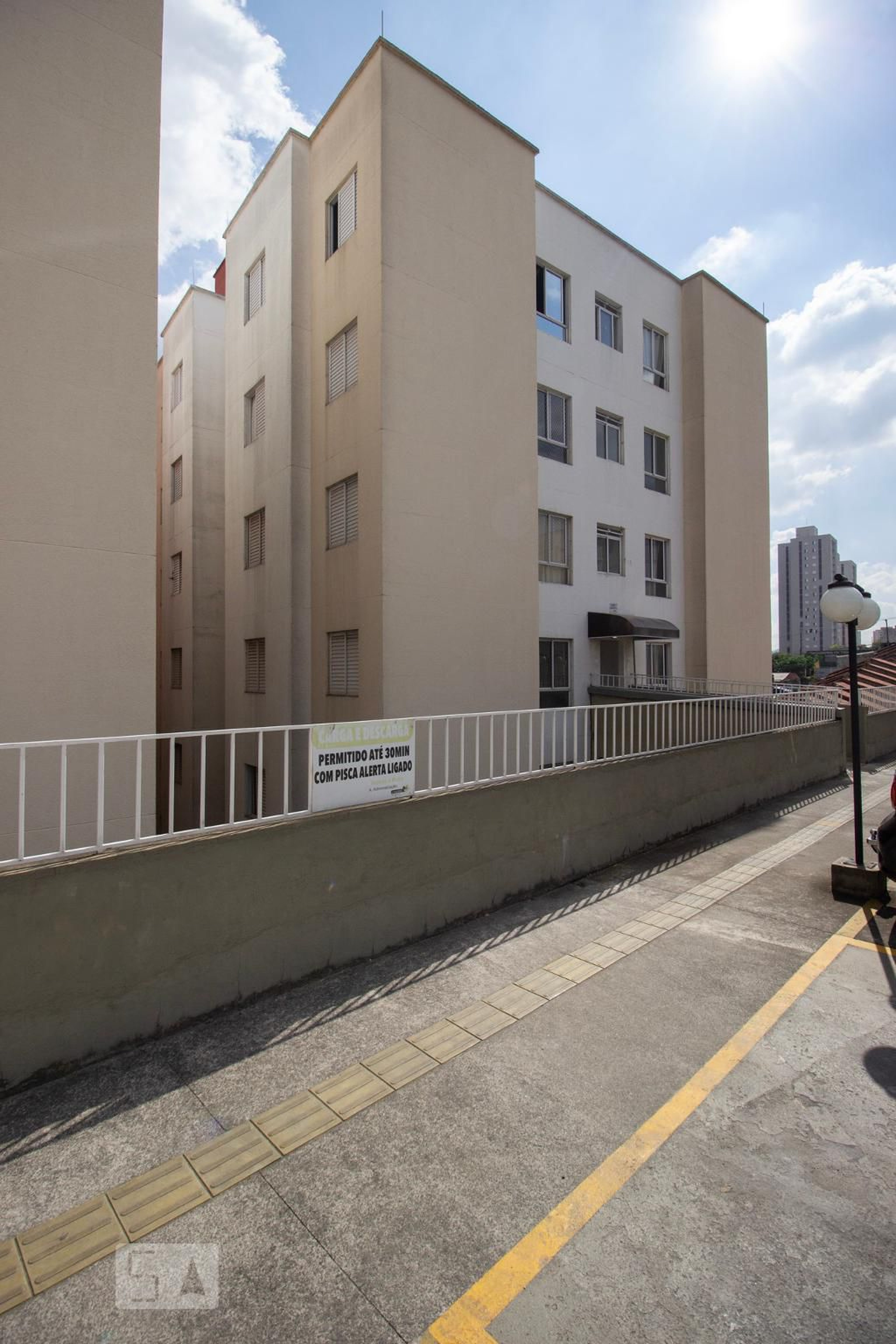 Fachada Condomínio em Rua José Timótheo da Silva, 131