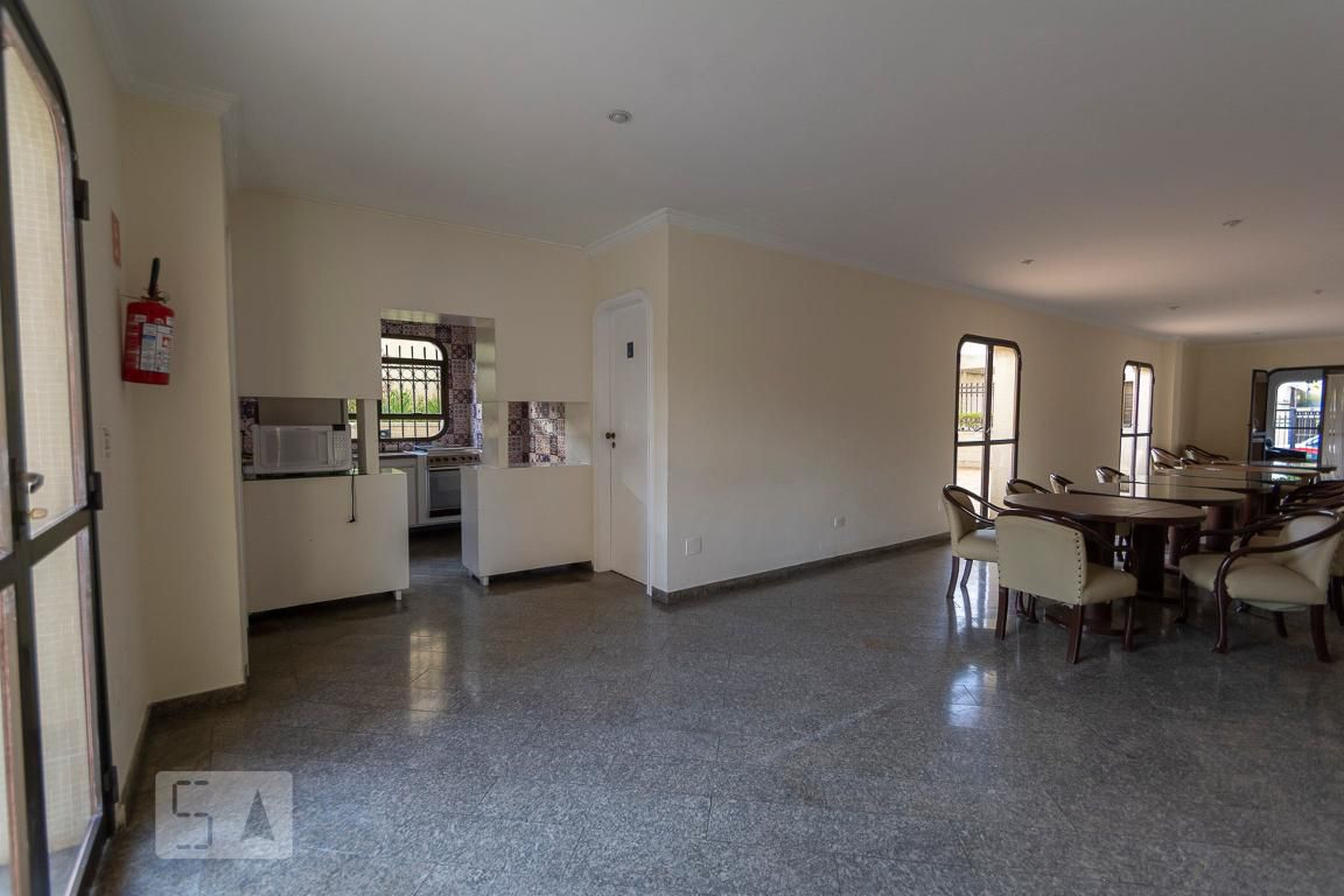 SALAO DE FESTAS - Florença