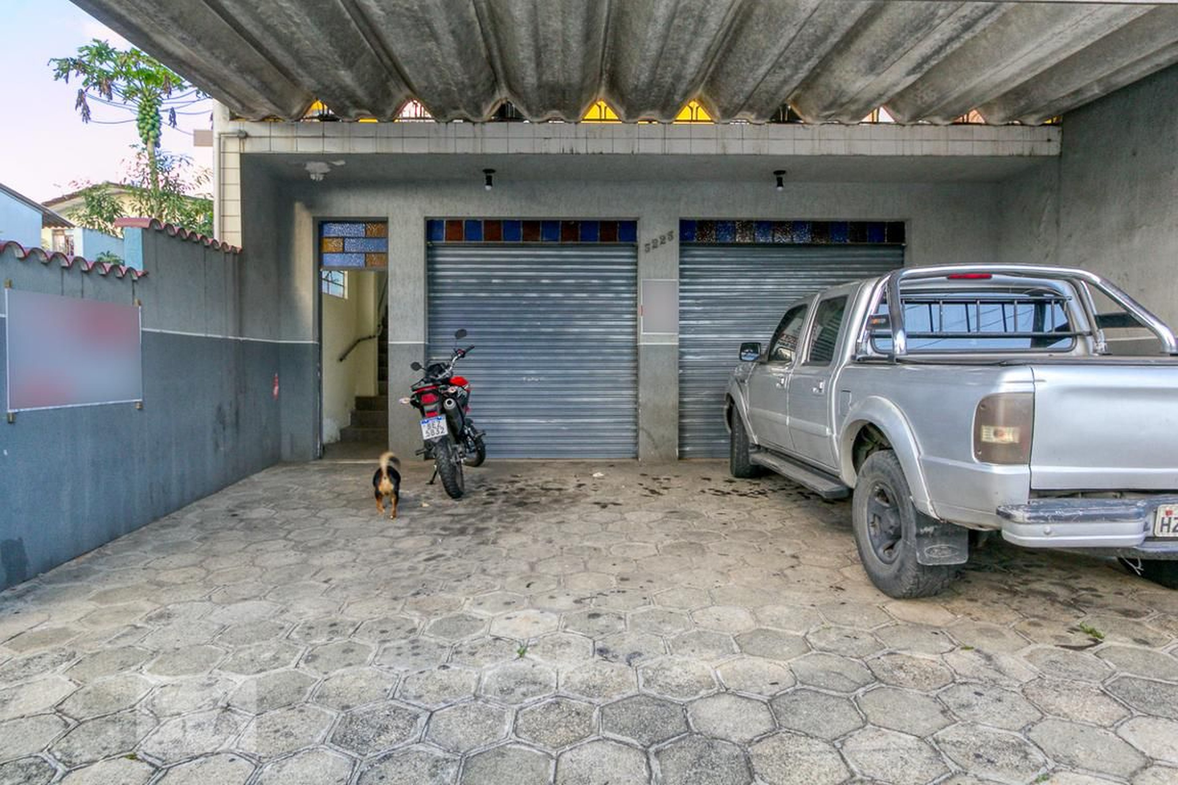 Fachada Condomínio em Rua Mendes Leitão, 3225