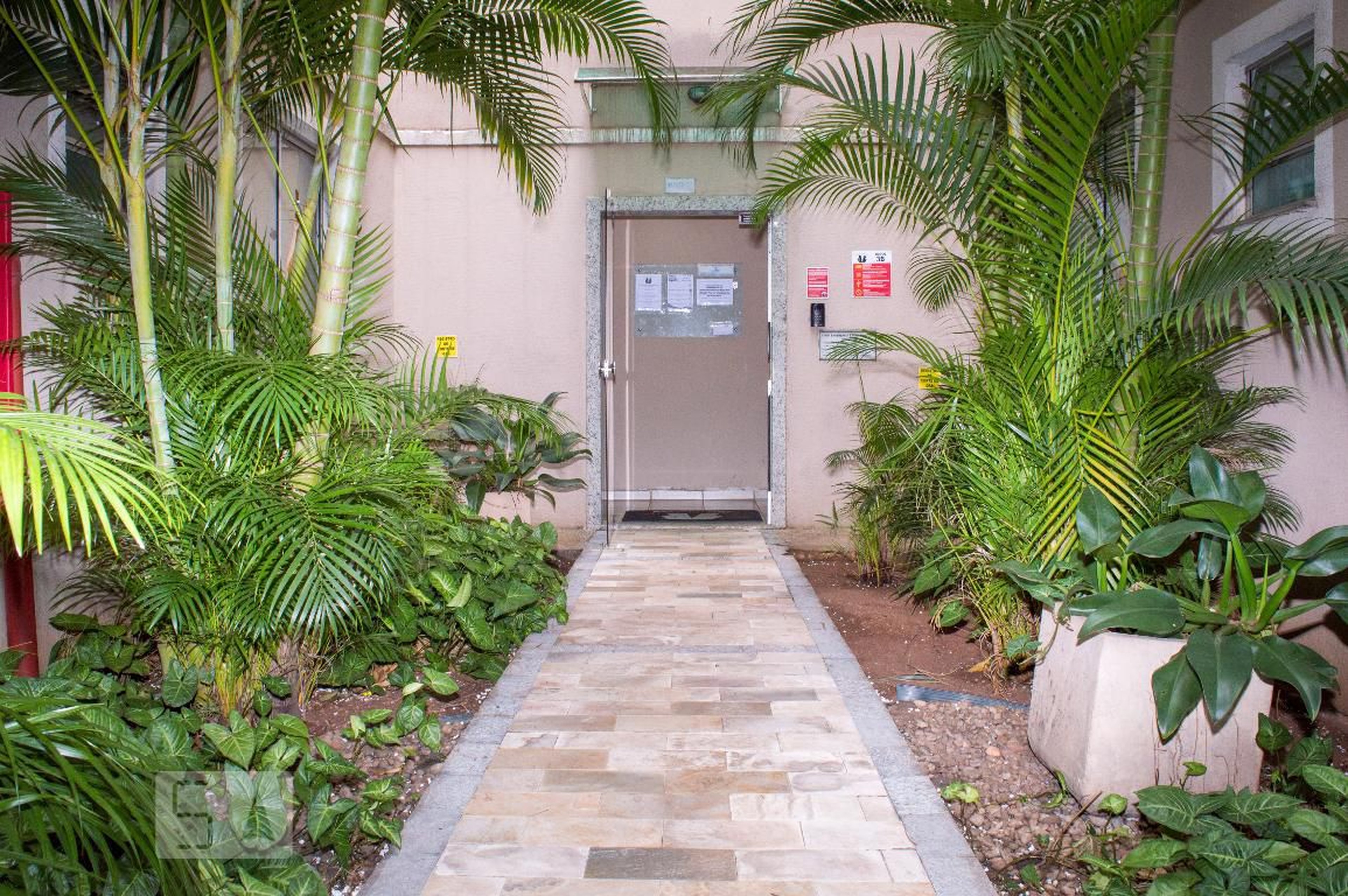 Entrada - Spazio Up Town