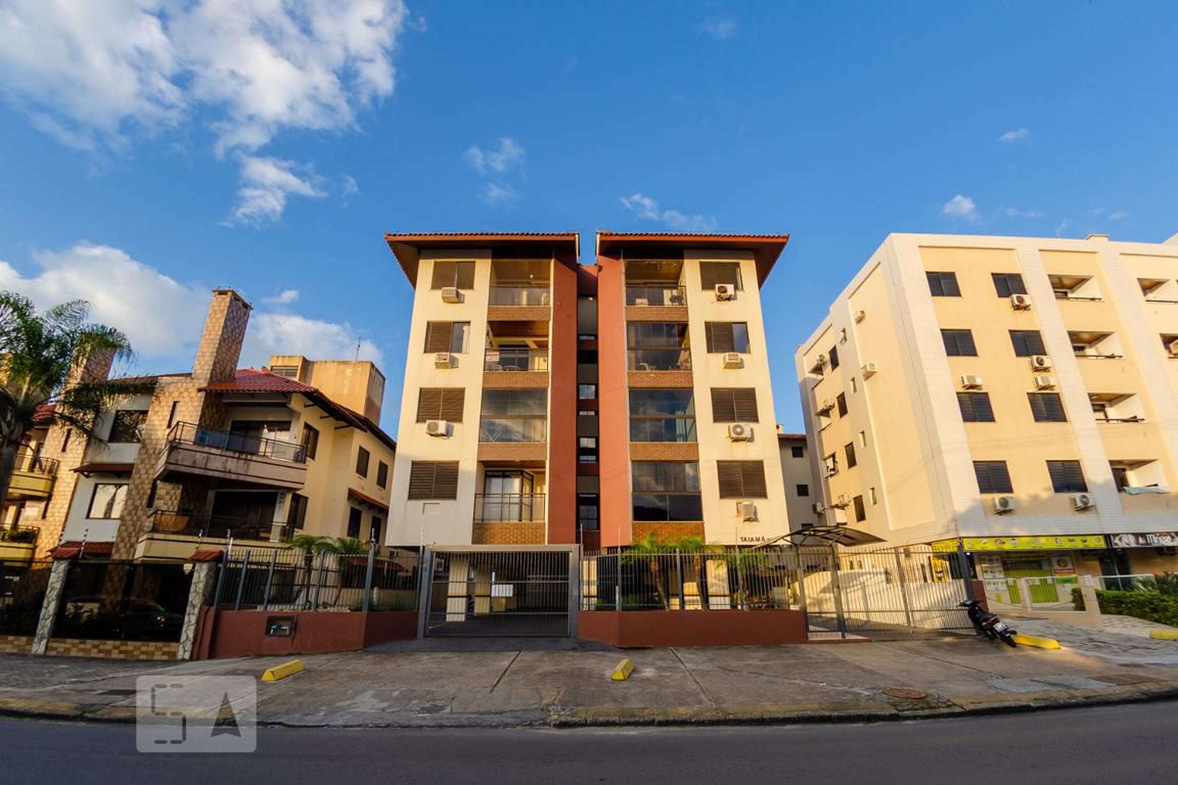 Fachada Residencial Taiamã