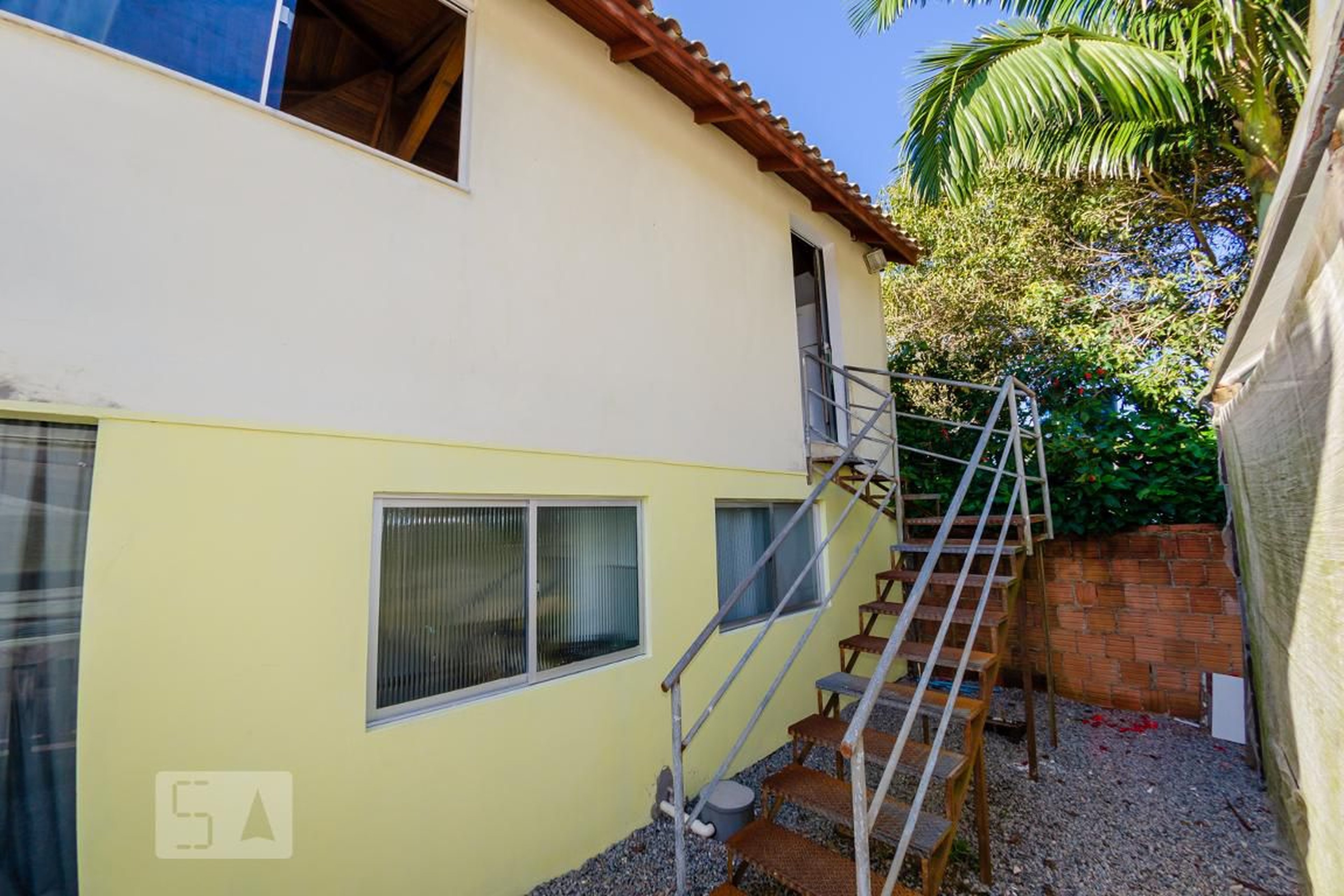 Fachada Condomínio em Rua Manoel Petronilho da Silveira, 419