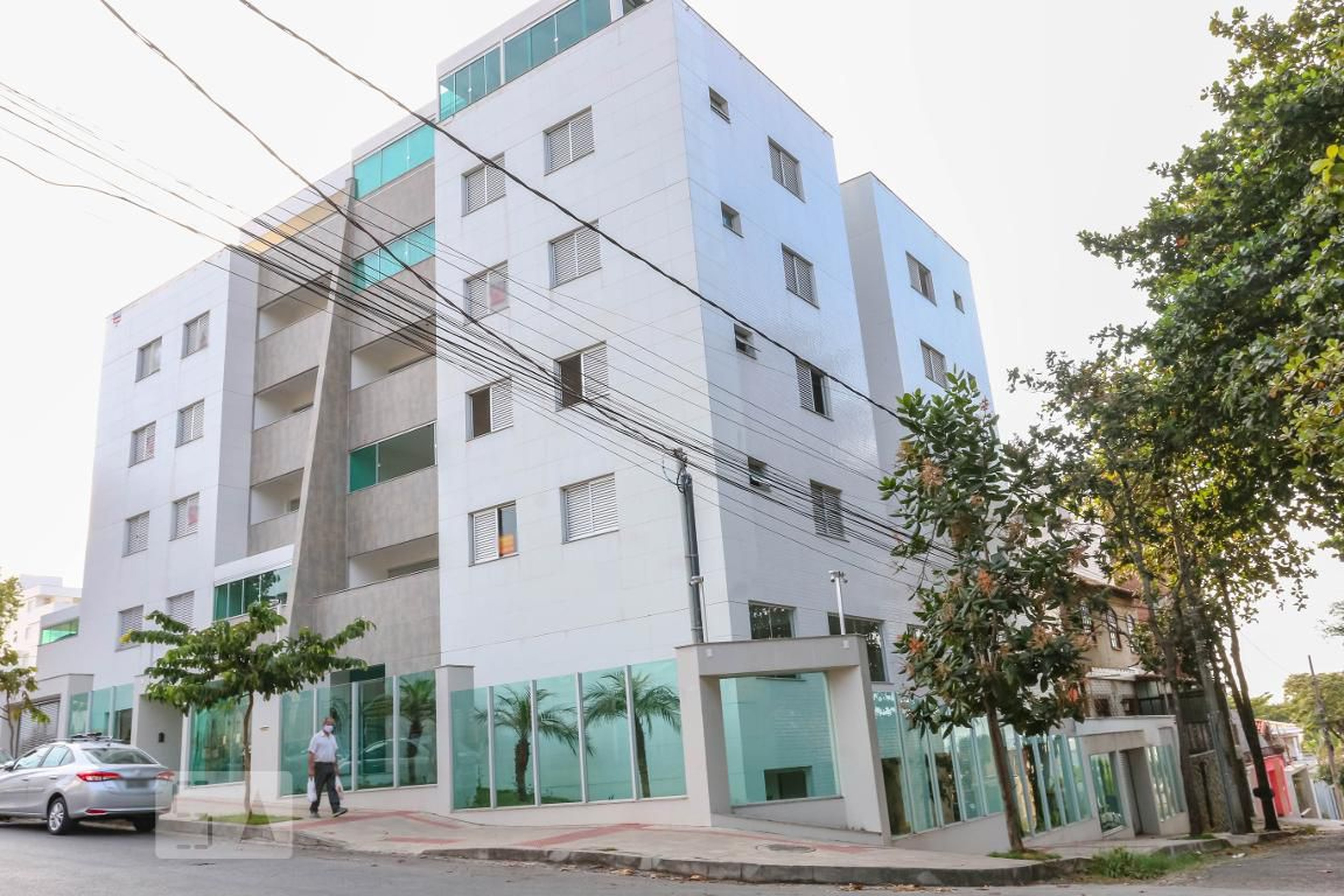 Fachada Condomínio em Rua Conselheiro Galvão, 181