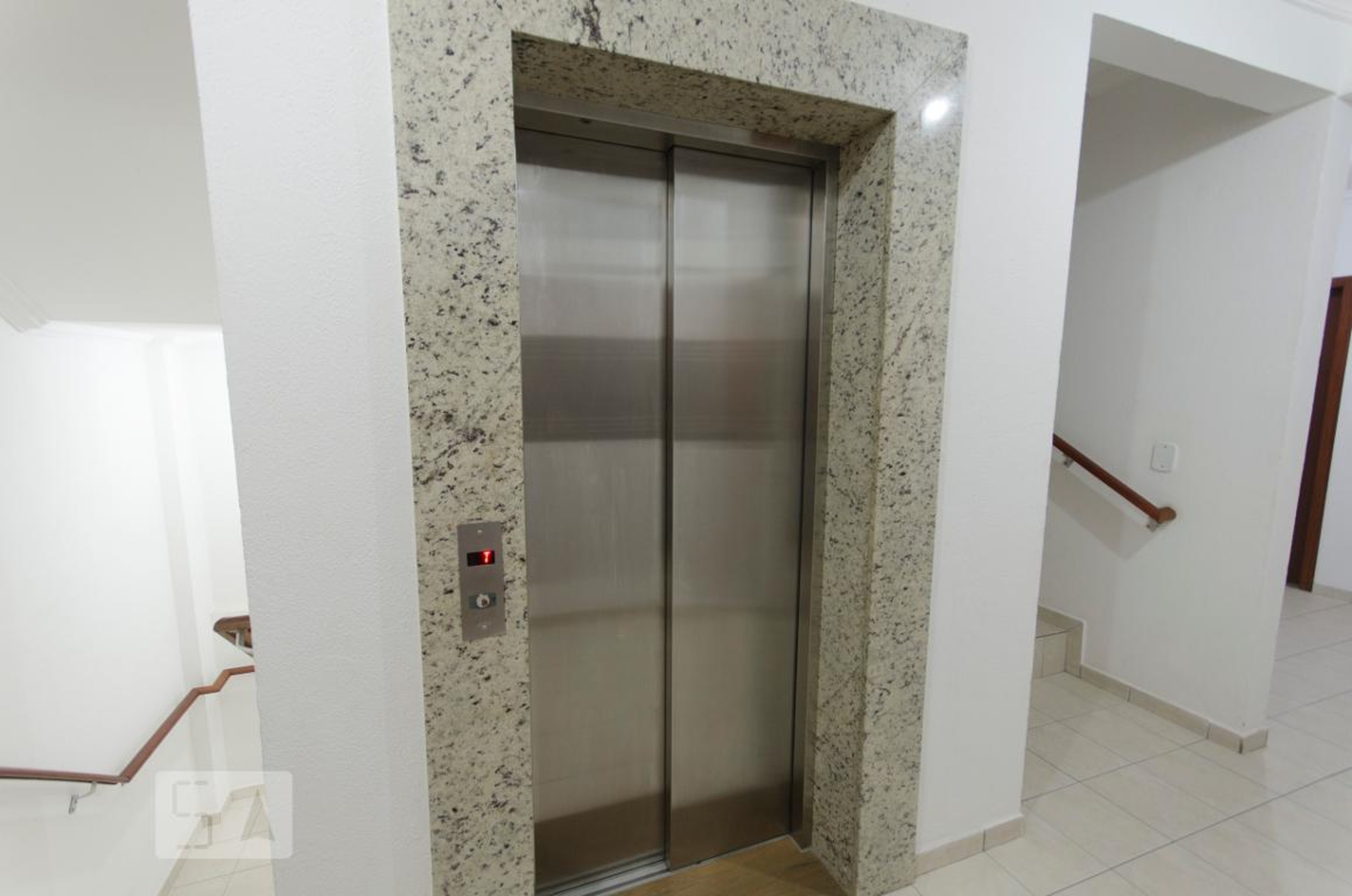 Elevador - Ganzo Pereira