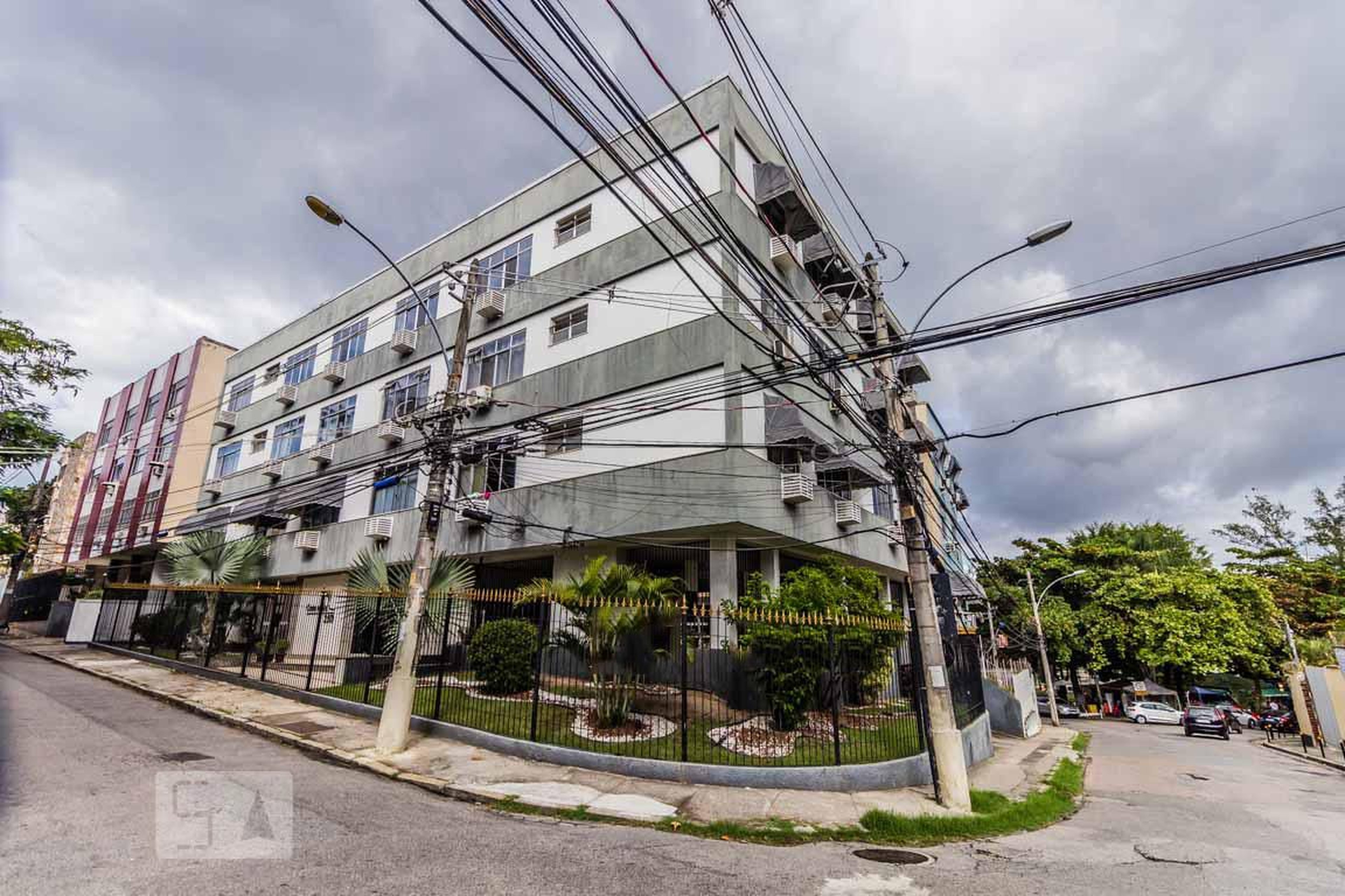 Fachada do Prédio Condomínio em Rua Marino da Costa, 250