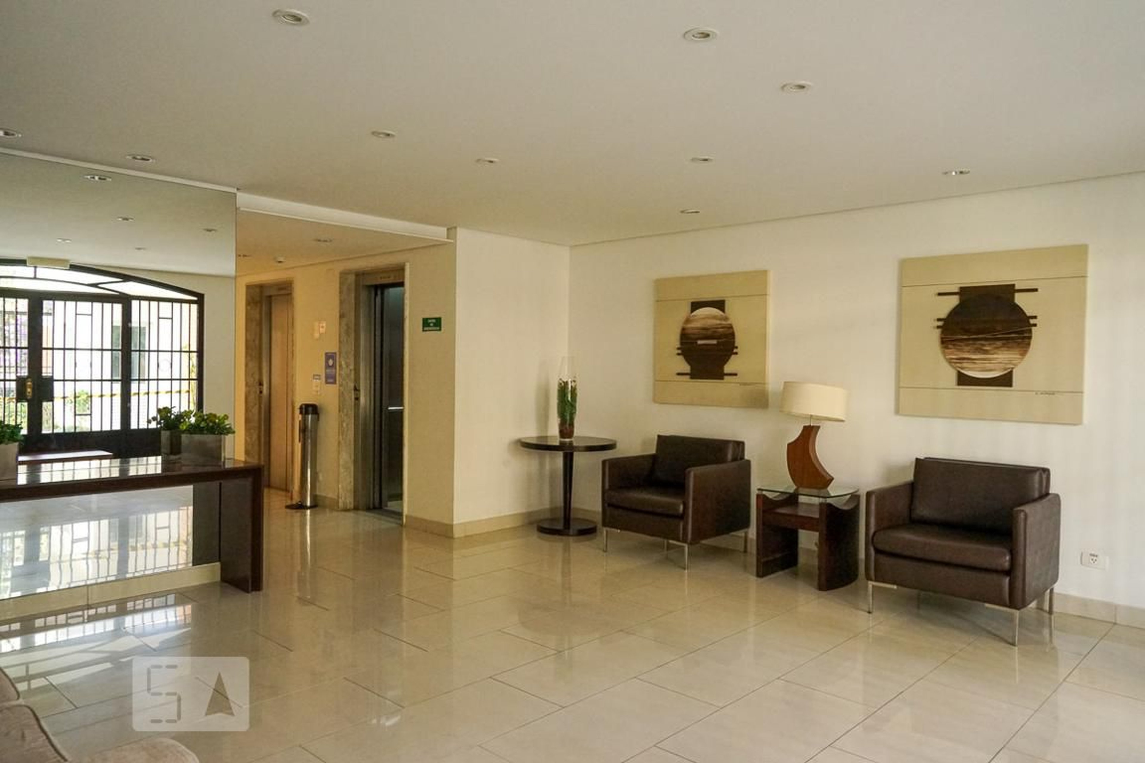 Hall - Vila Romana Boulevard