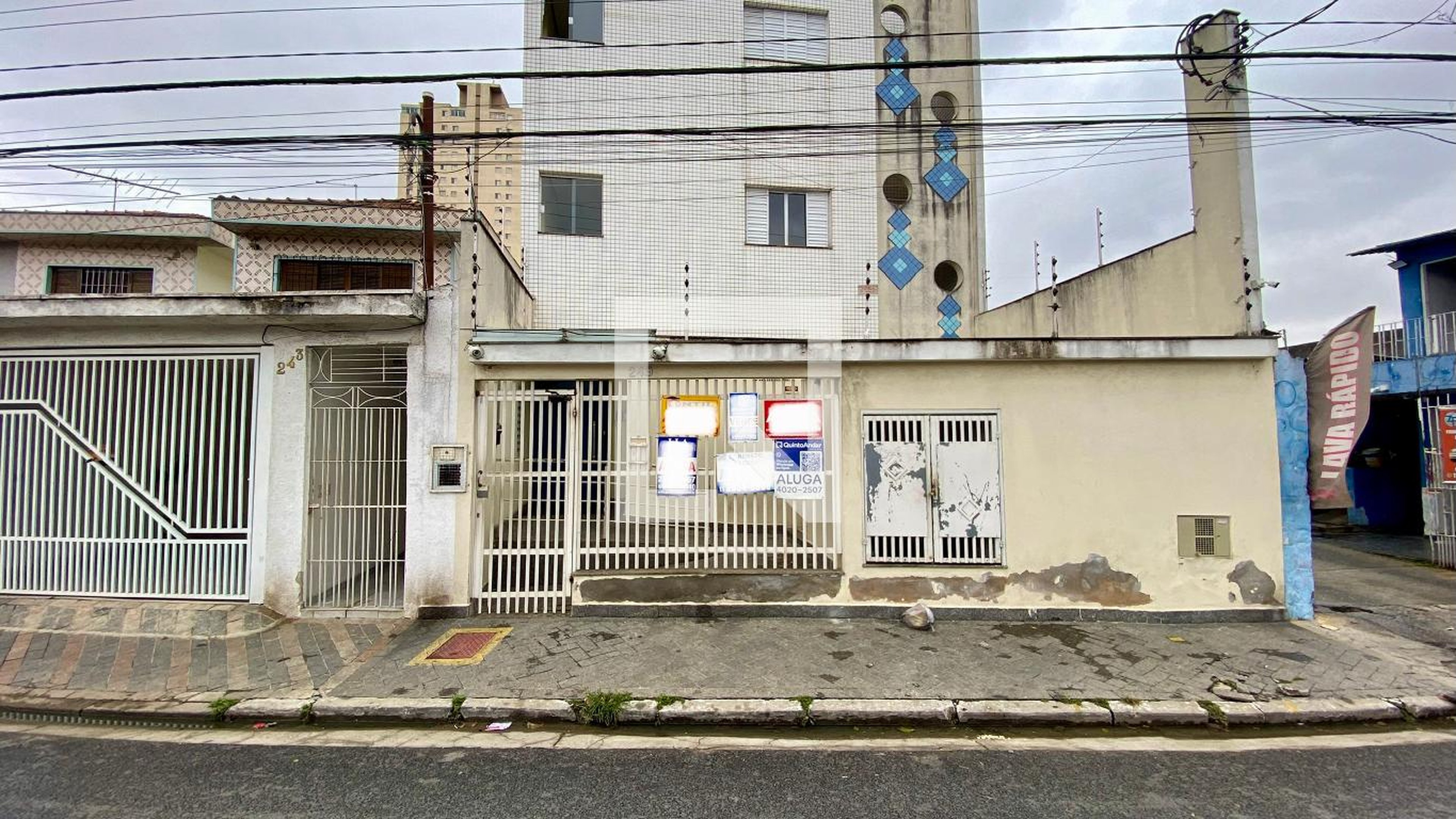 Fachada Condomínio Francisco Rodrigues