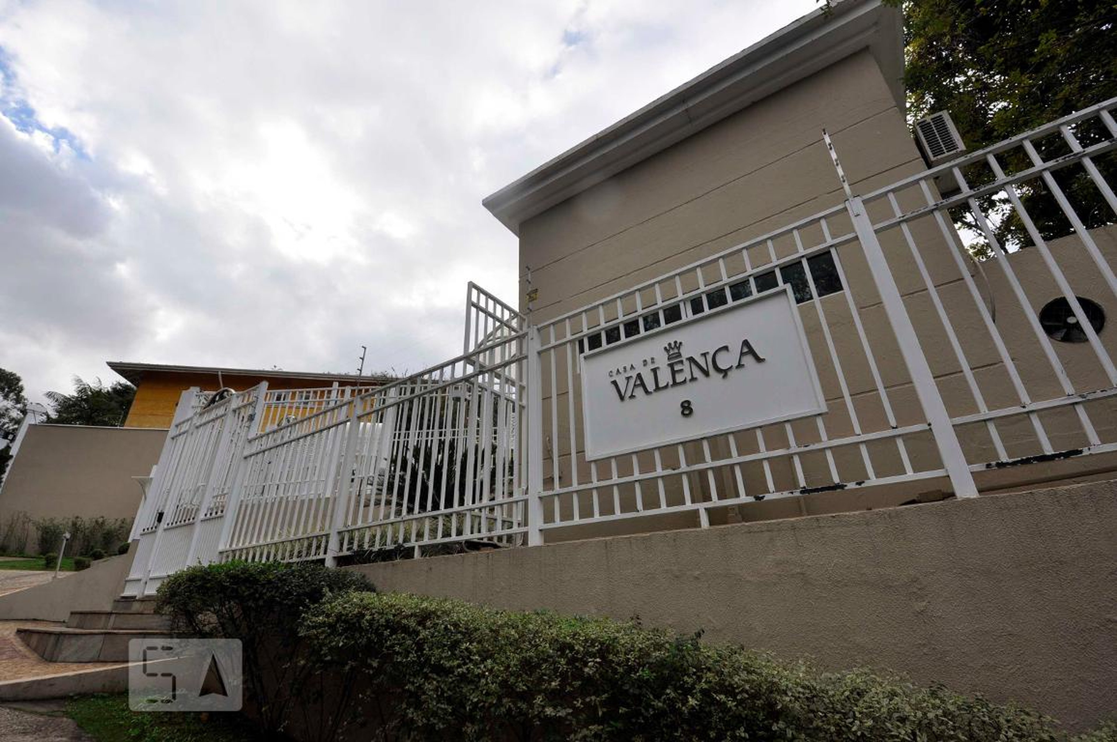 Fachada do Condomínio Condomínio em Rua Doutor Theodoro Migliano, 8