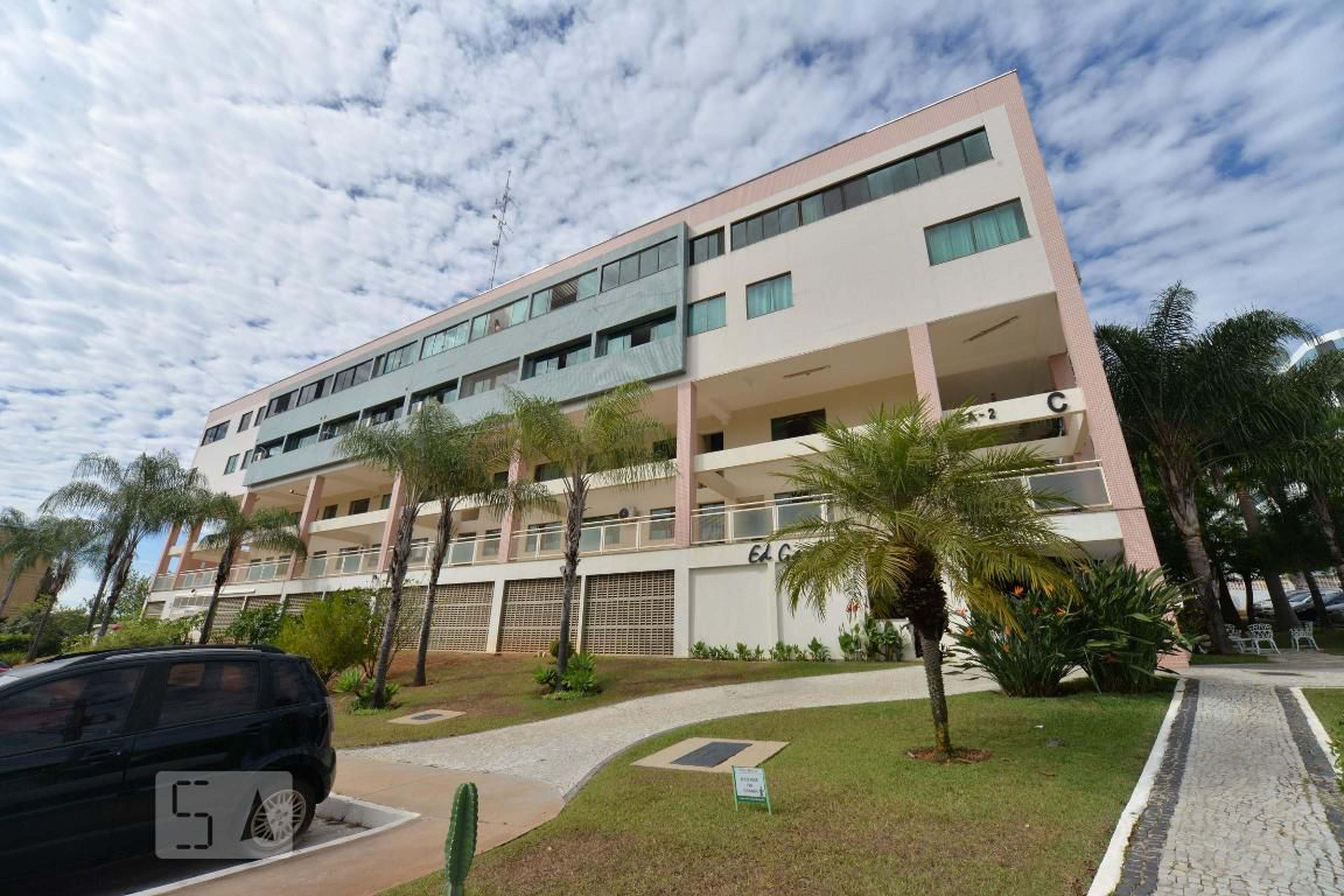 Fachada Condomínio em Ca 2, Lote C