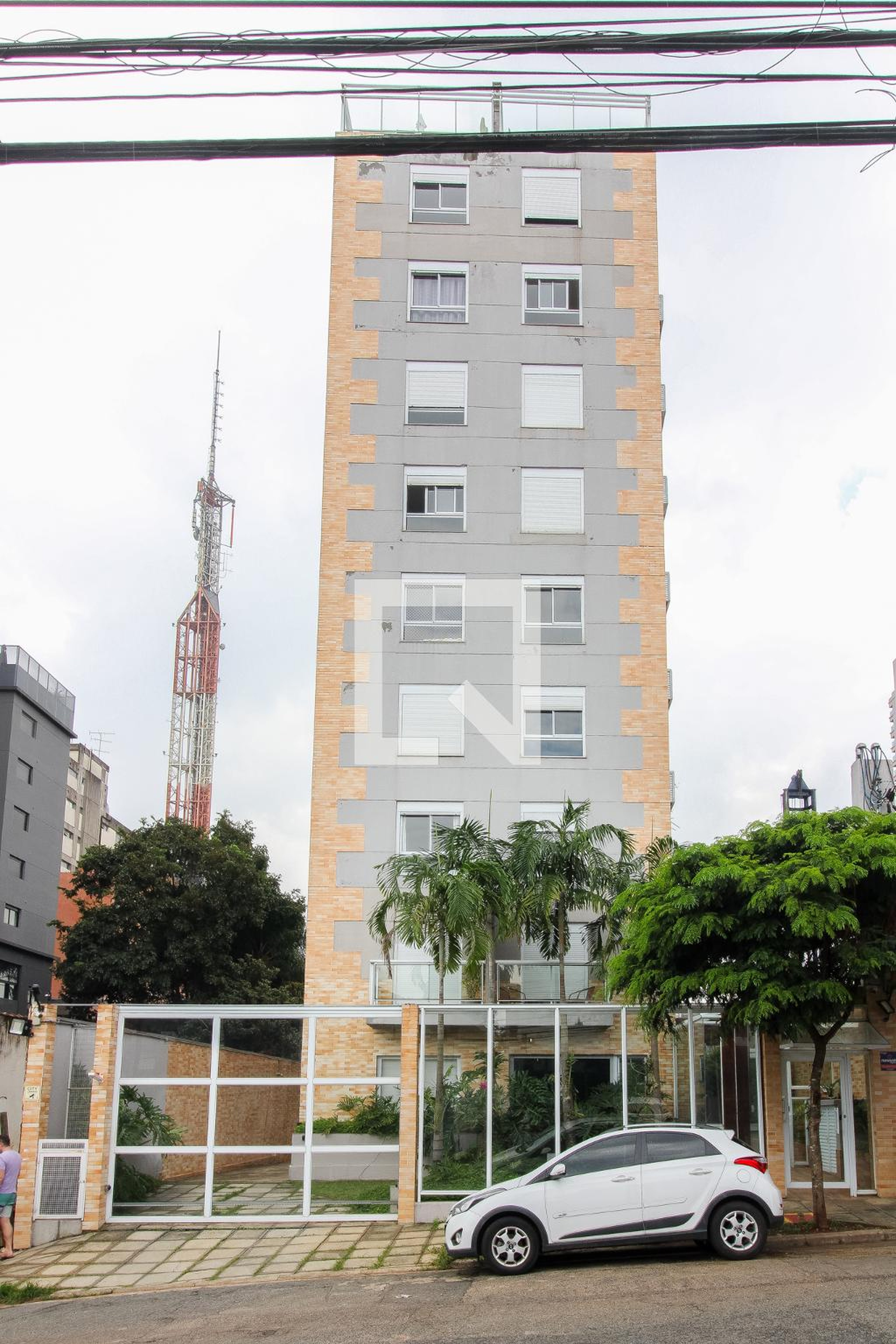 Fachada do Prédio Condomínio Option Home