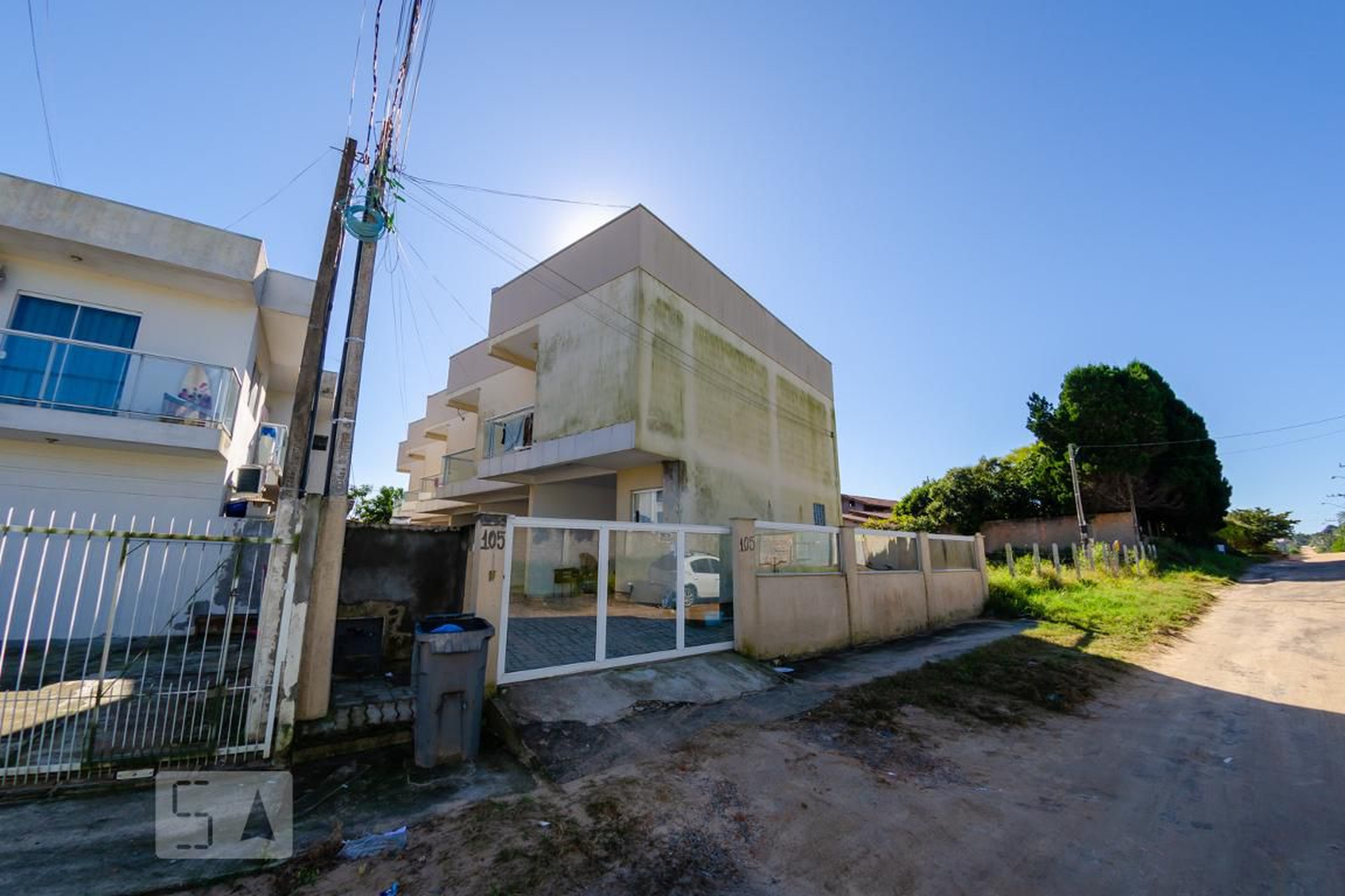 Fachada Condomínio em Servidão das Gérberas, 105