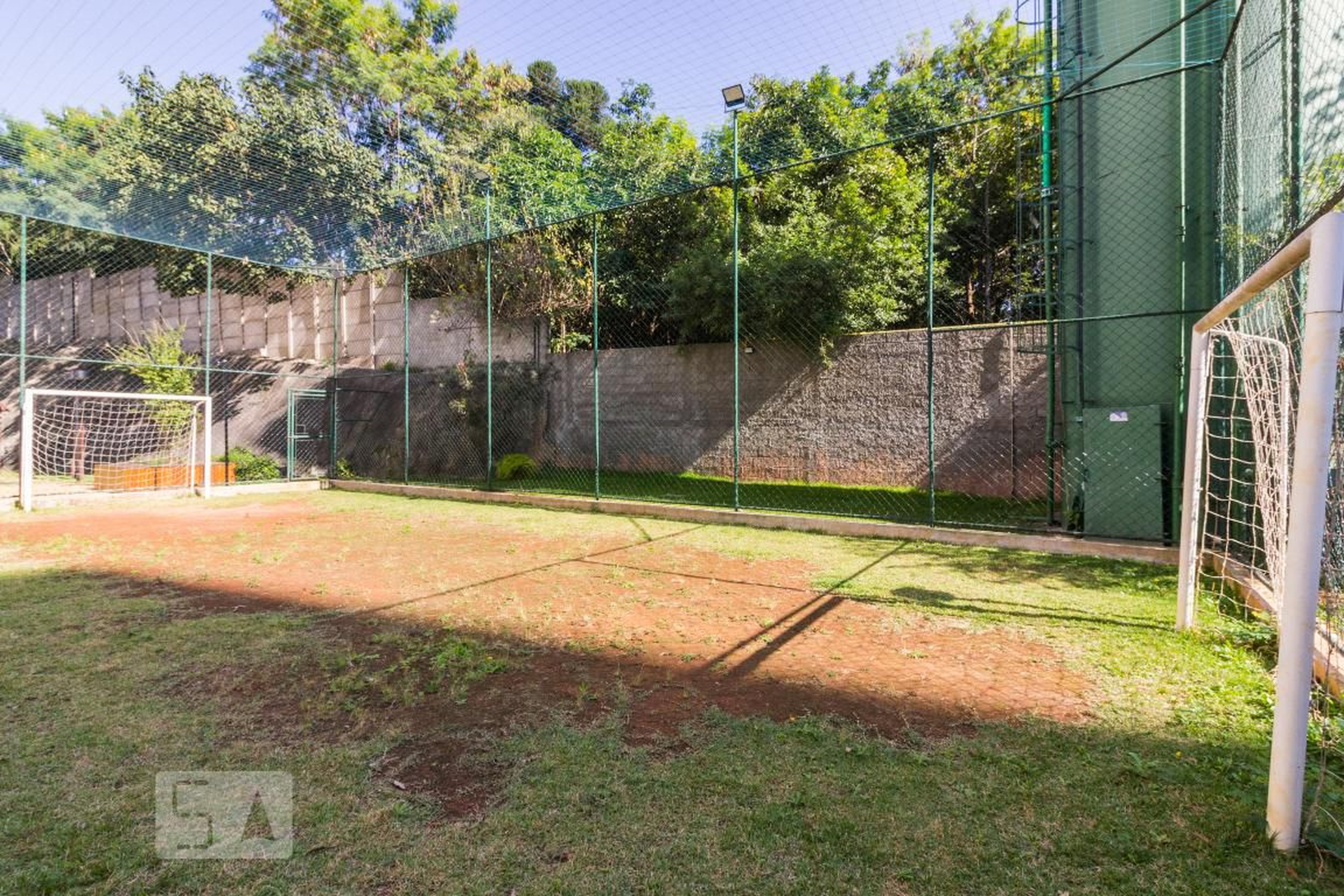 Campo de Futebol - Maxi