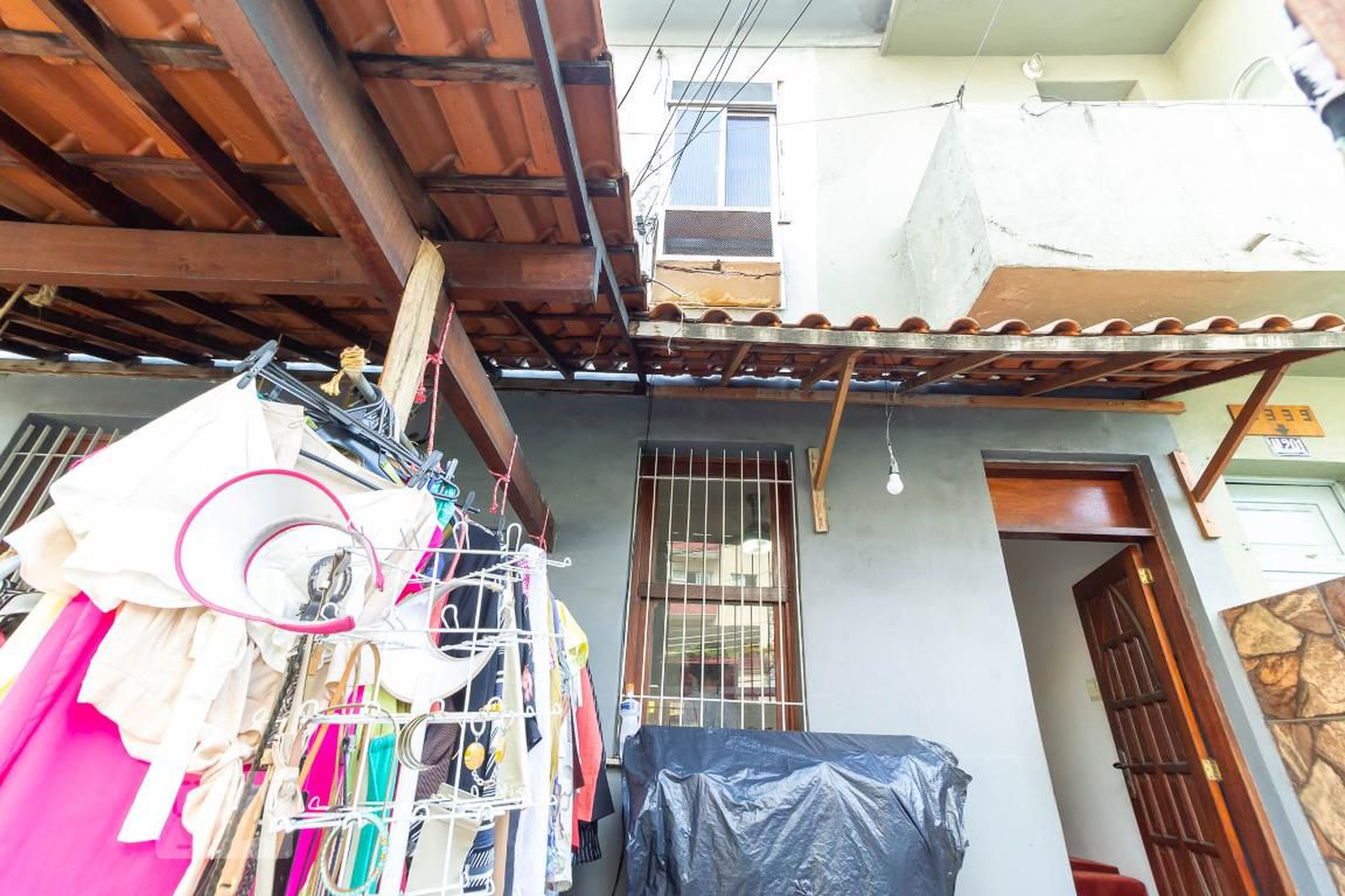 Fachada Condomínio em Rua Barão do Bom Retiro, 1339