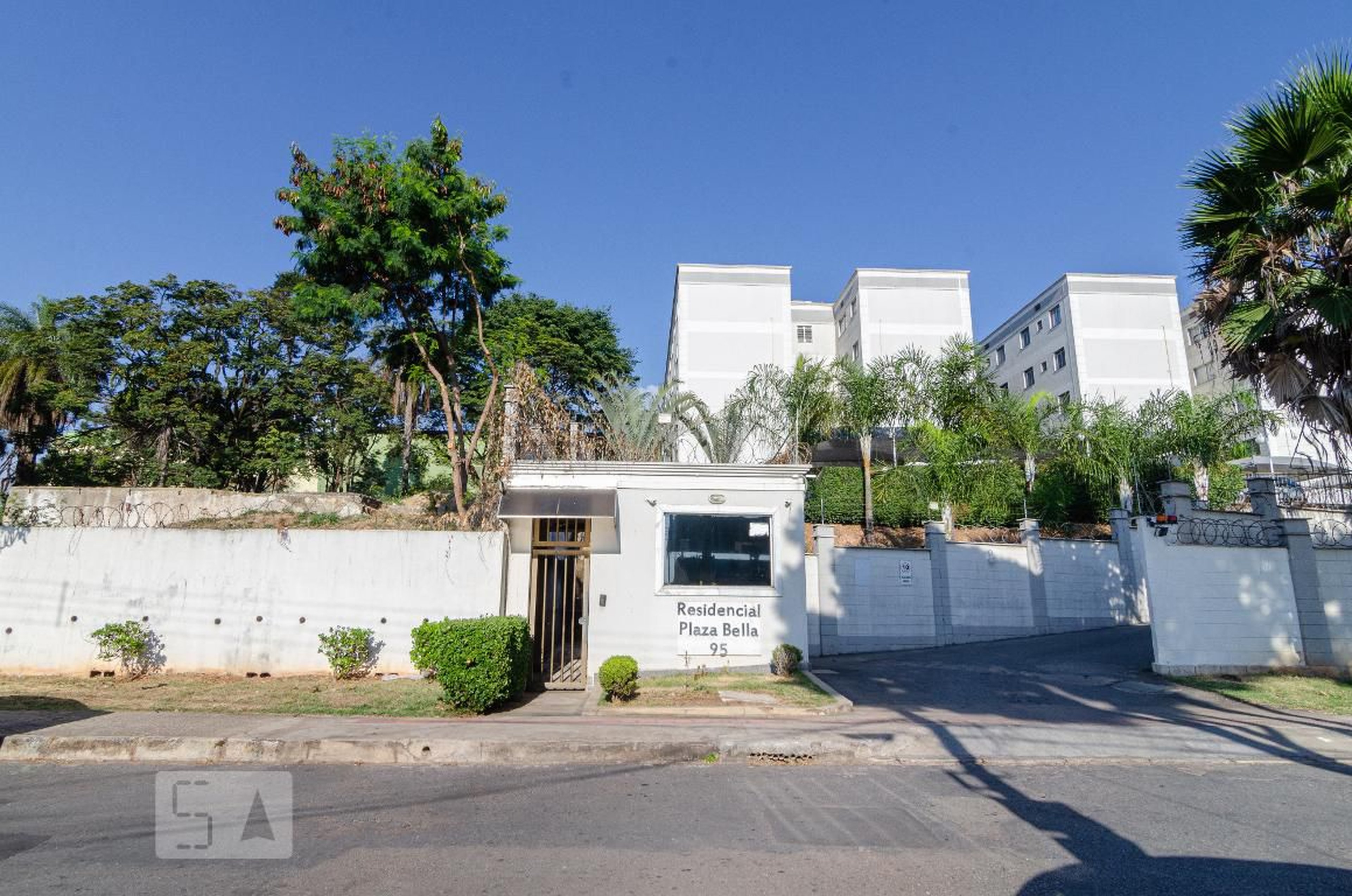 Fachada do Condomínio Condomínio Plaza Bella