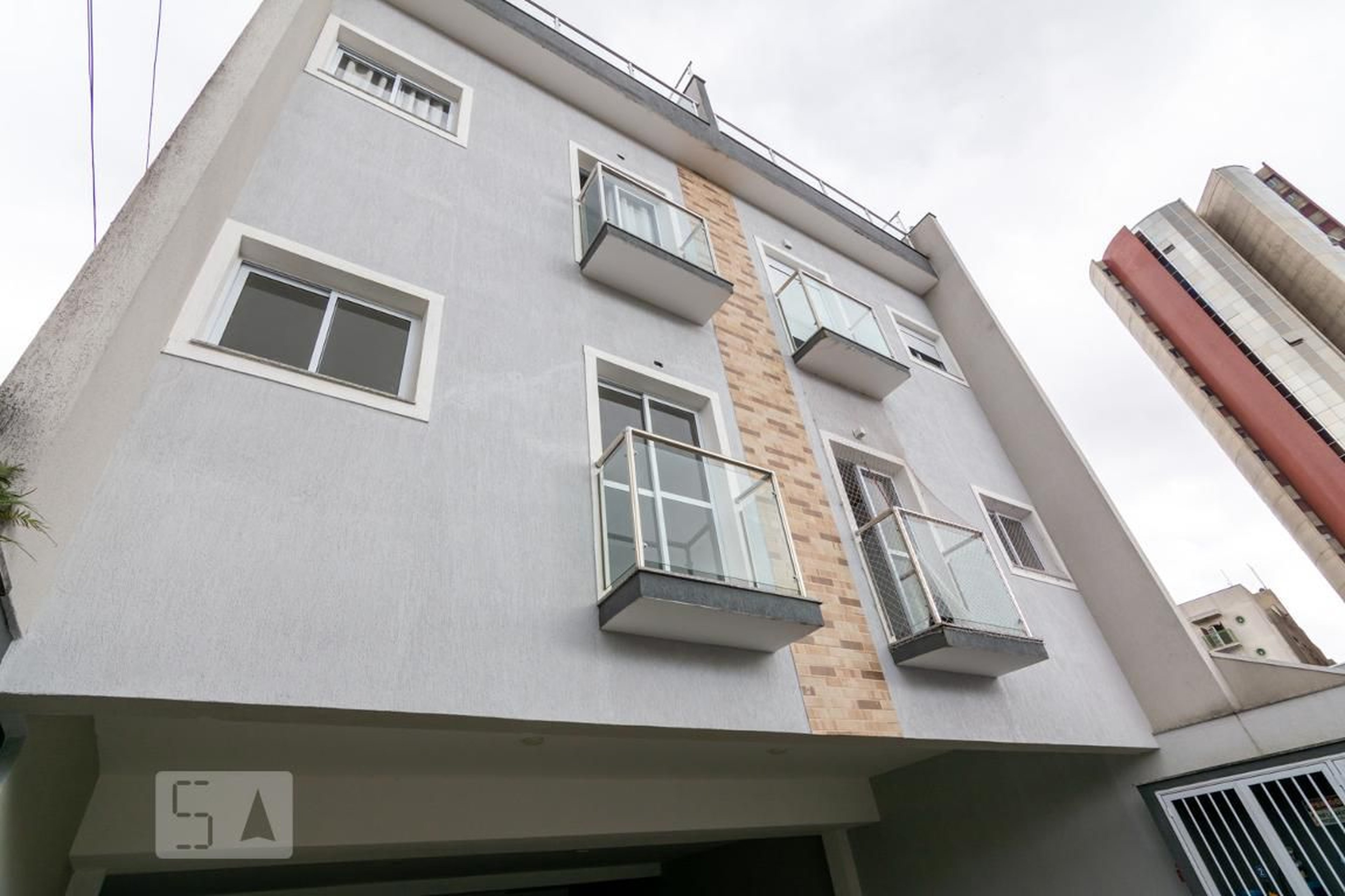 Fachada Condomínio em Rua Souza Caldas, 83