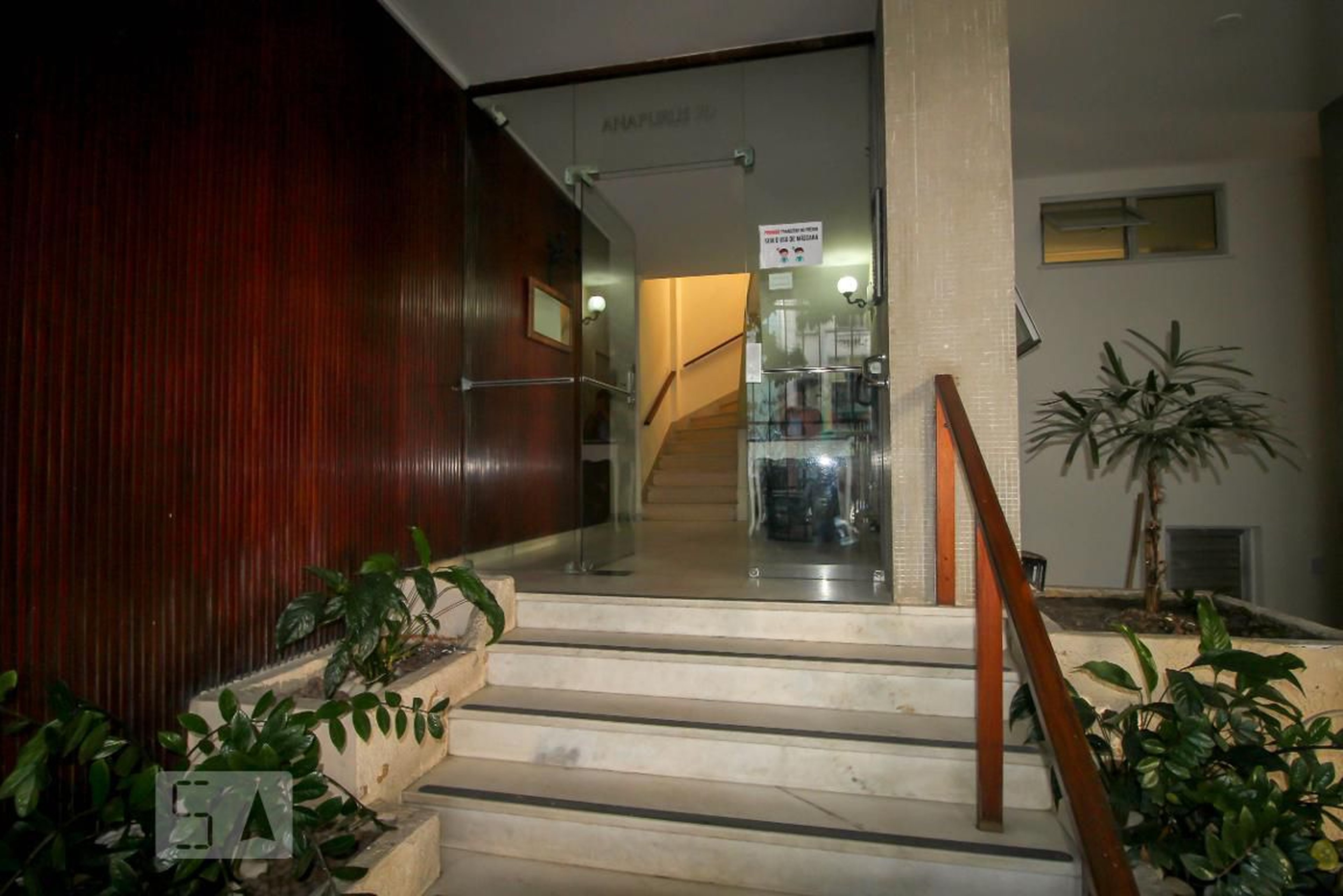 Entrada do Prédio - Edifício Anapurus