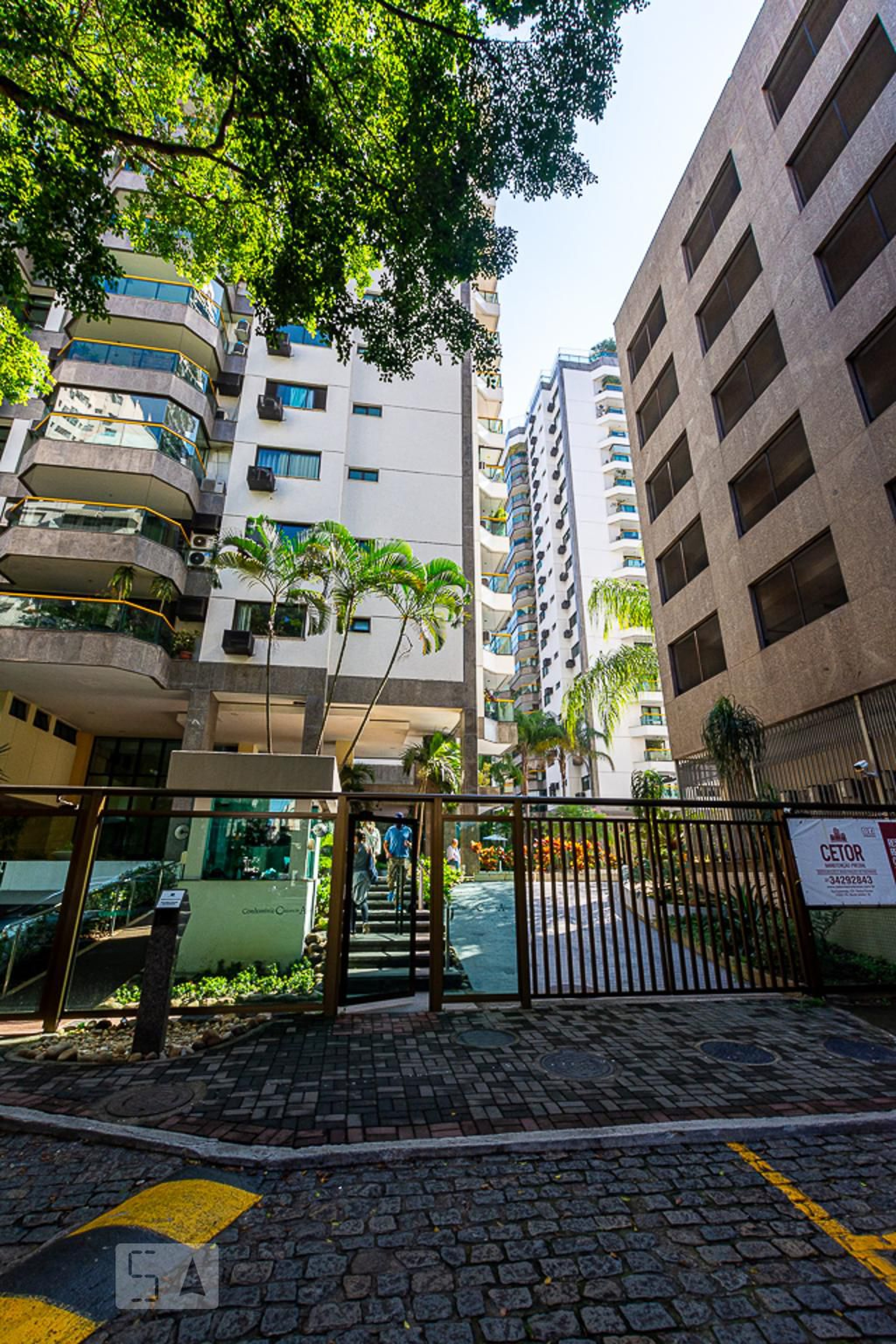 Fachada Condomínio Chácara do Abaeté