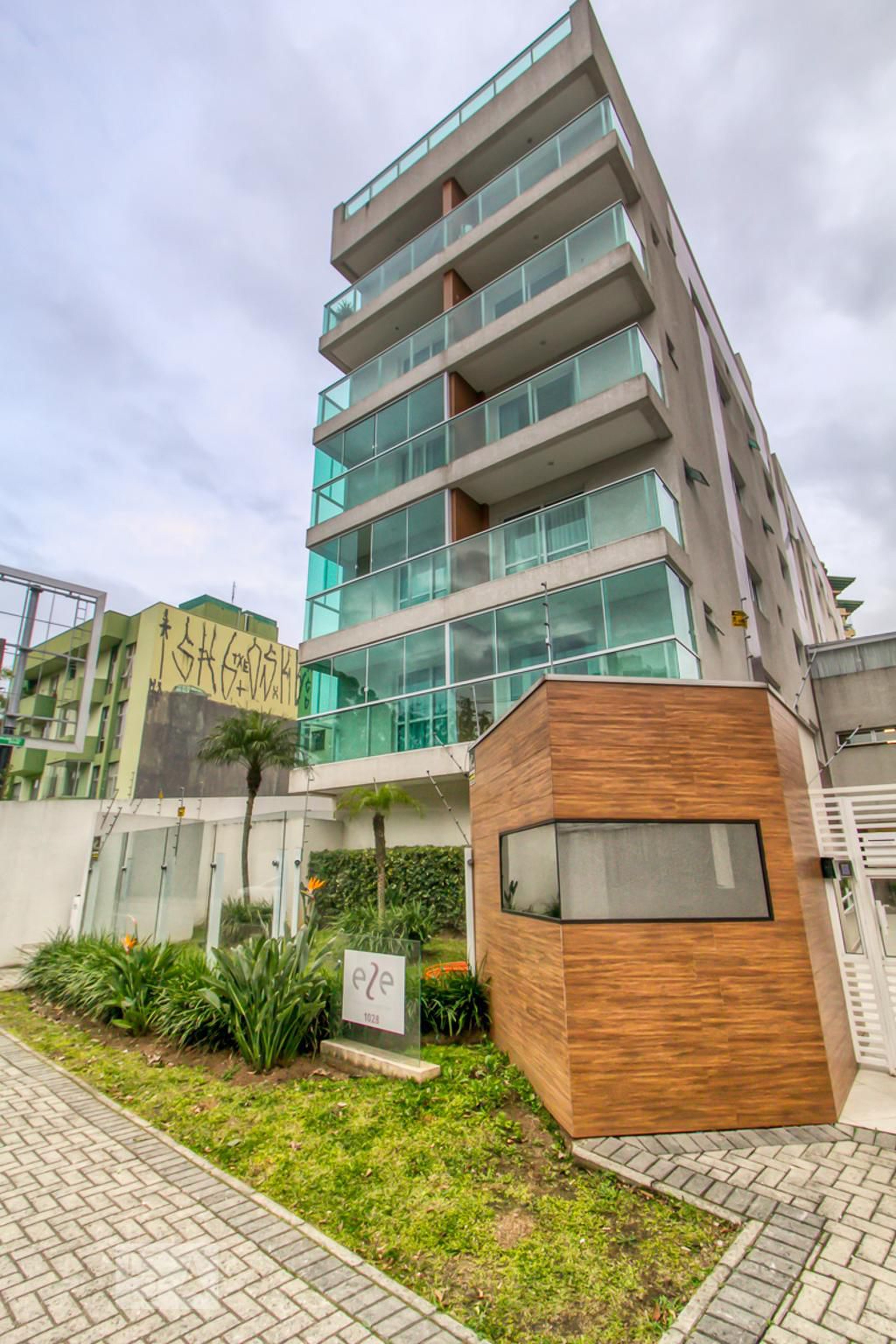 Fachada Condomínio em Rua Ubaldino do Amaral, 1023