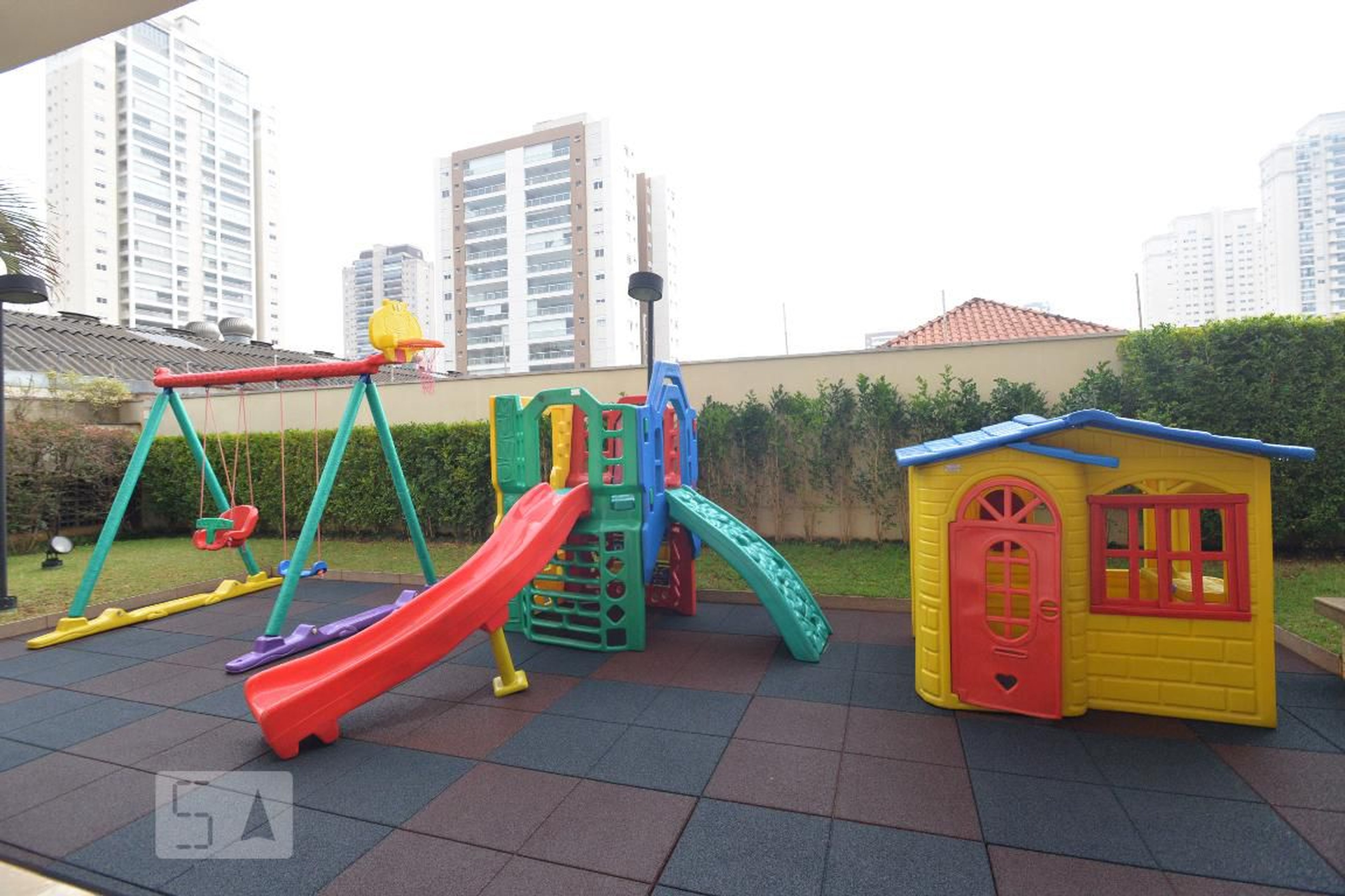 Playground - Le Marc Vila Romana