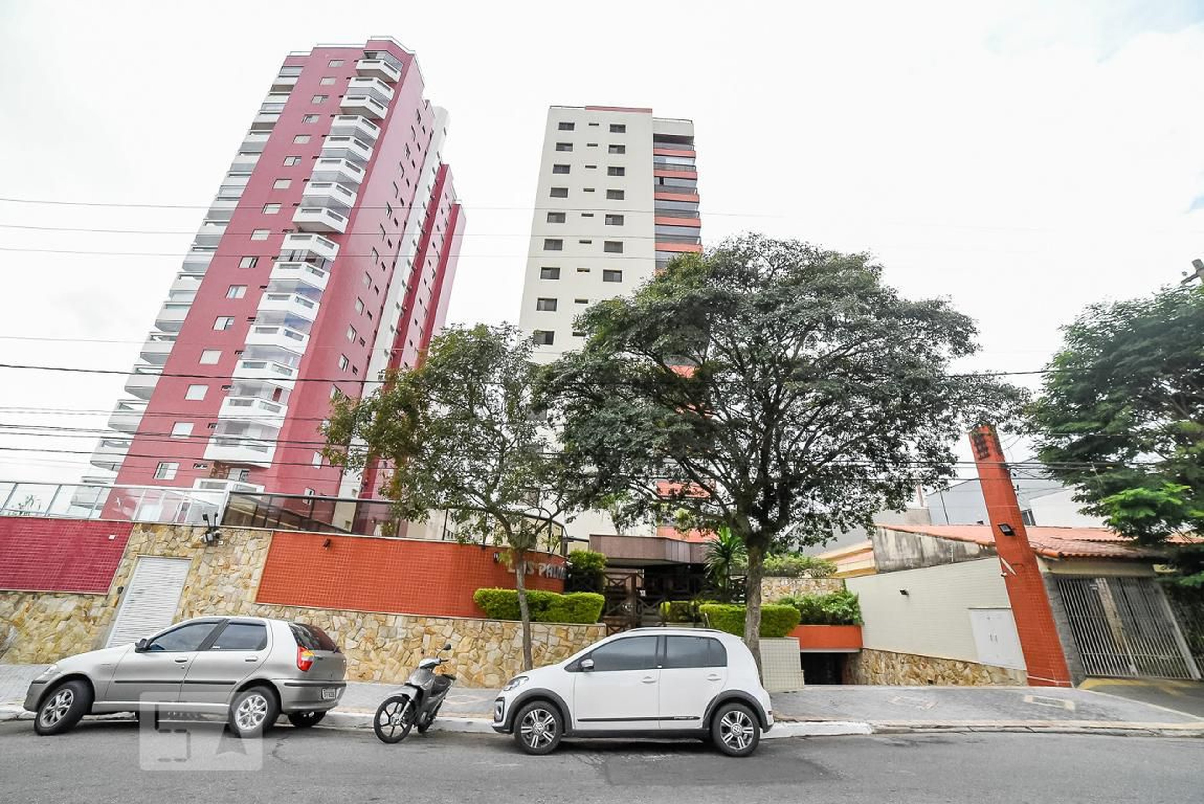 Fachada do Condomínio Condomínio Las Palmas