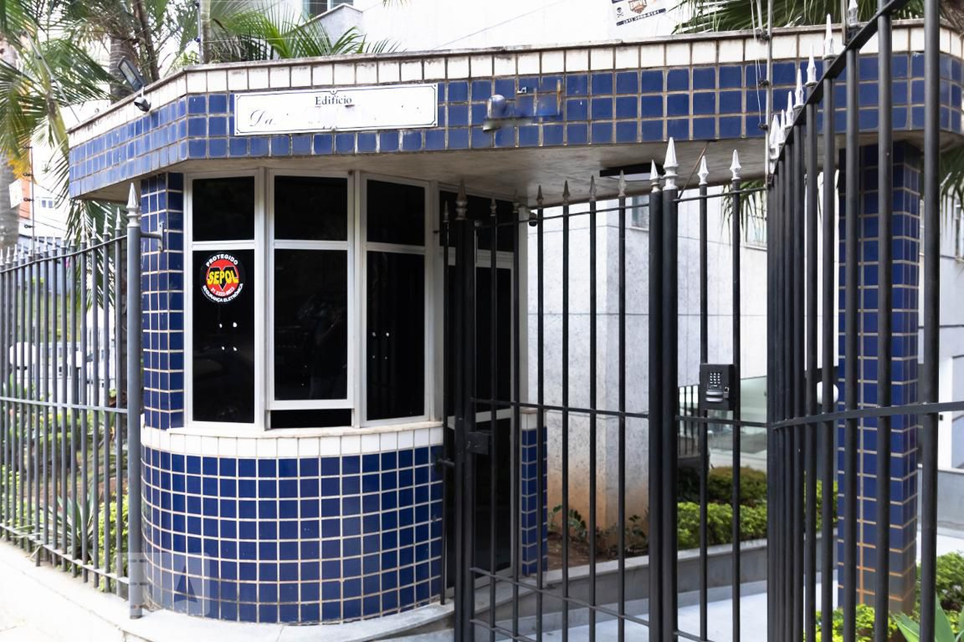 Fachada Edifício Danilo Café Carvalhais