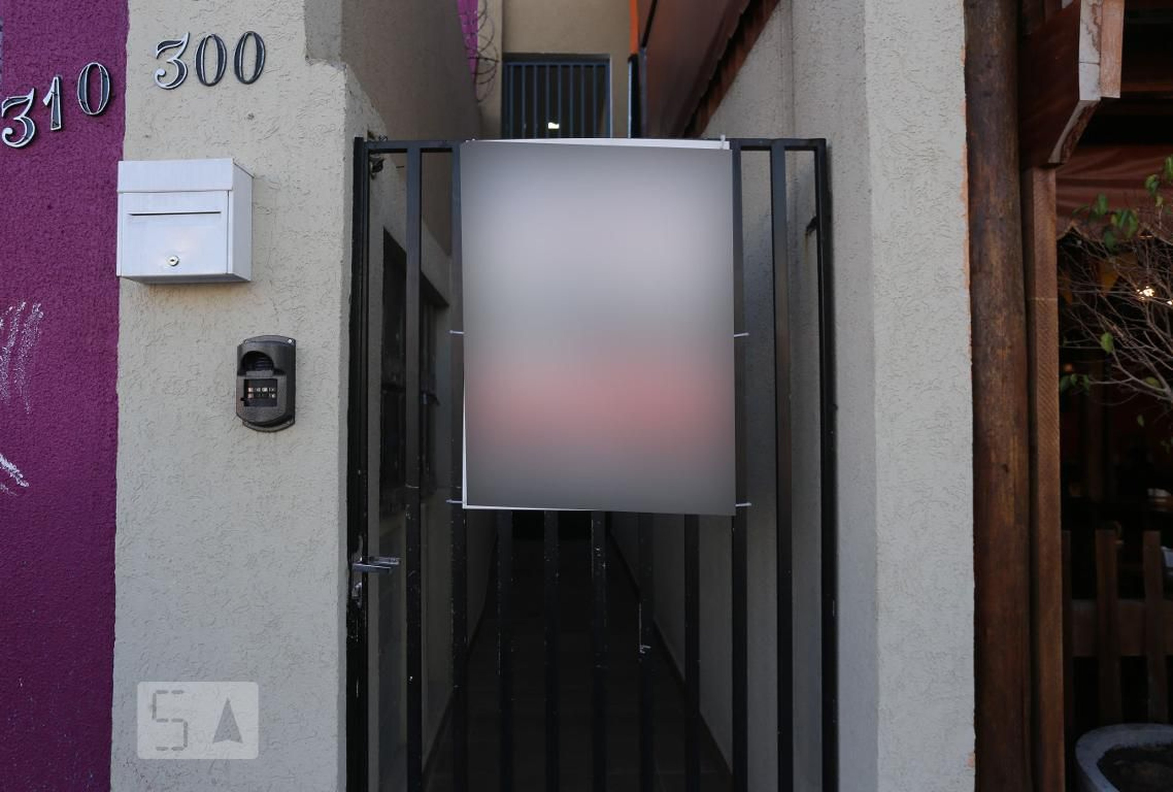 Fachada do Prédio Condomínio em Avenida Antônio Carlos Costa, 300