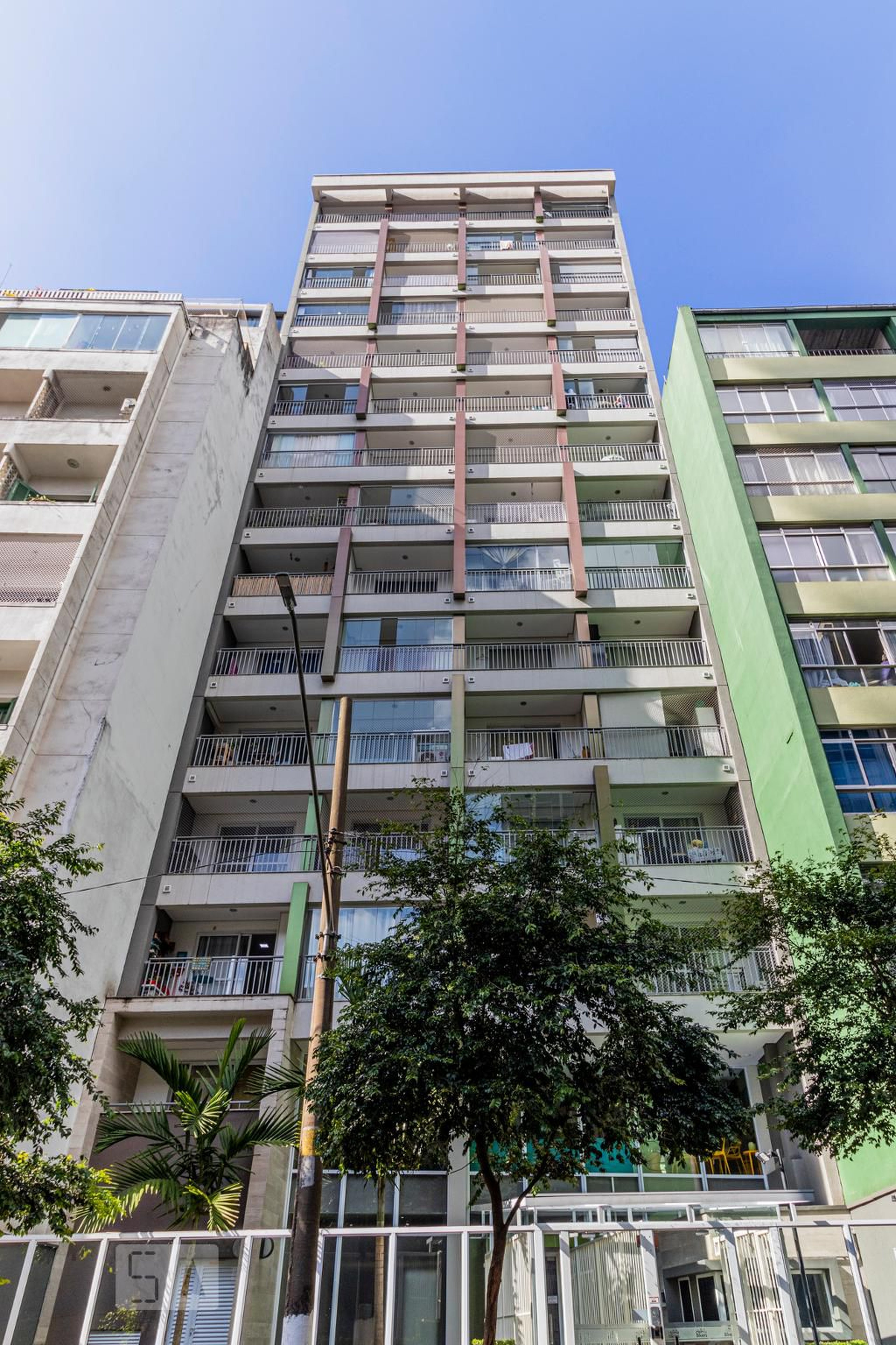 Fachada Condomínio em Rua Genebra, 51