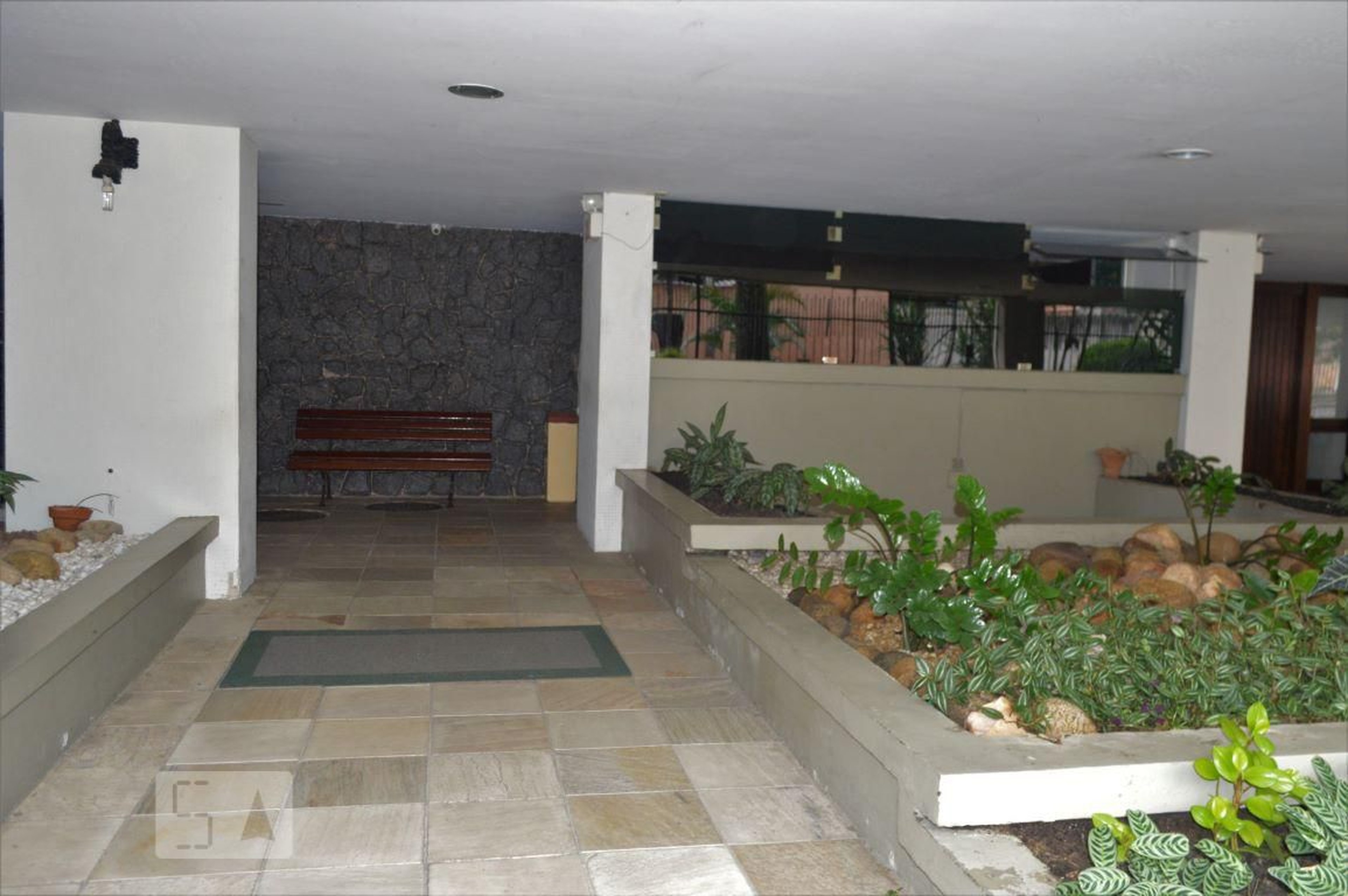 Entrada - Edifício Paul Ricard