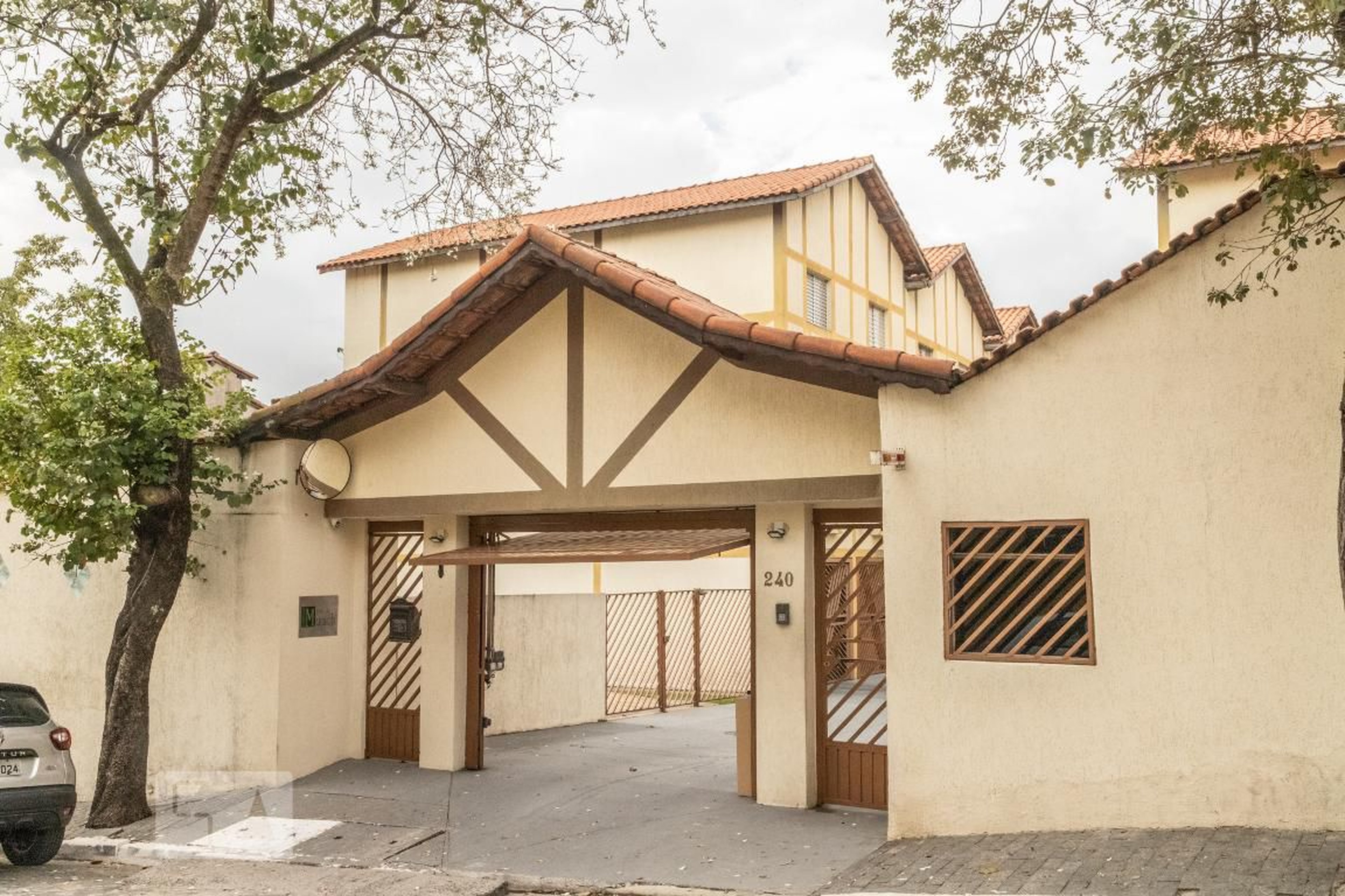 Fachada Condomínio em Rua Fritz Johansen, 249