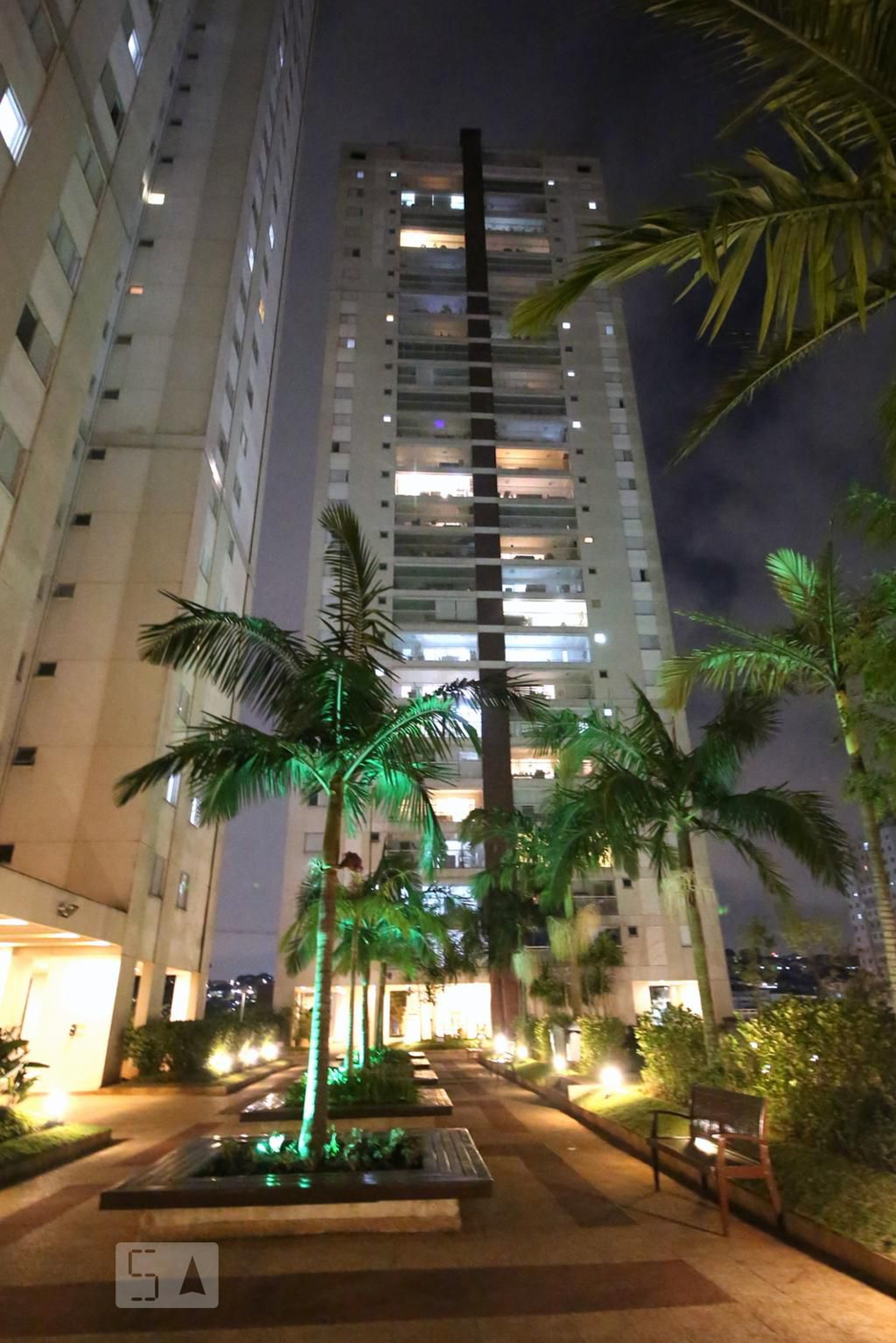 Fachada Condomínio em Avenida João Peixoto Viegas, 295