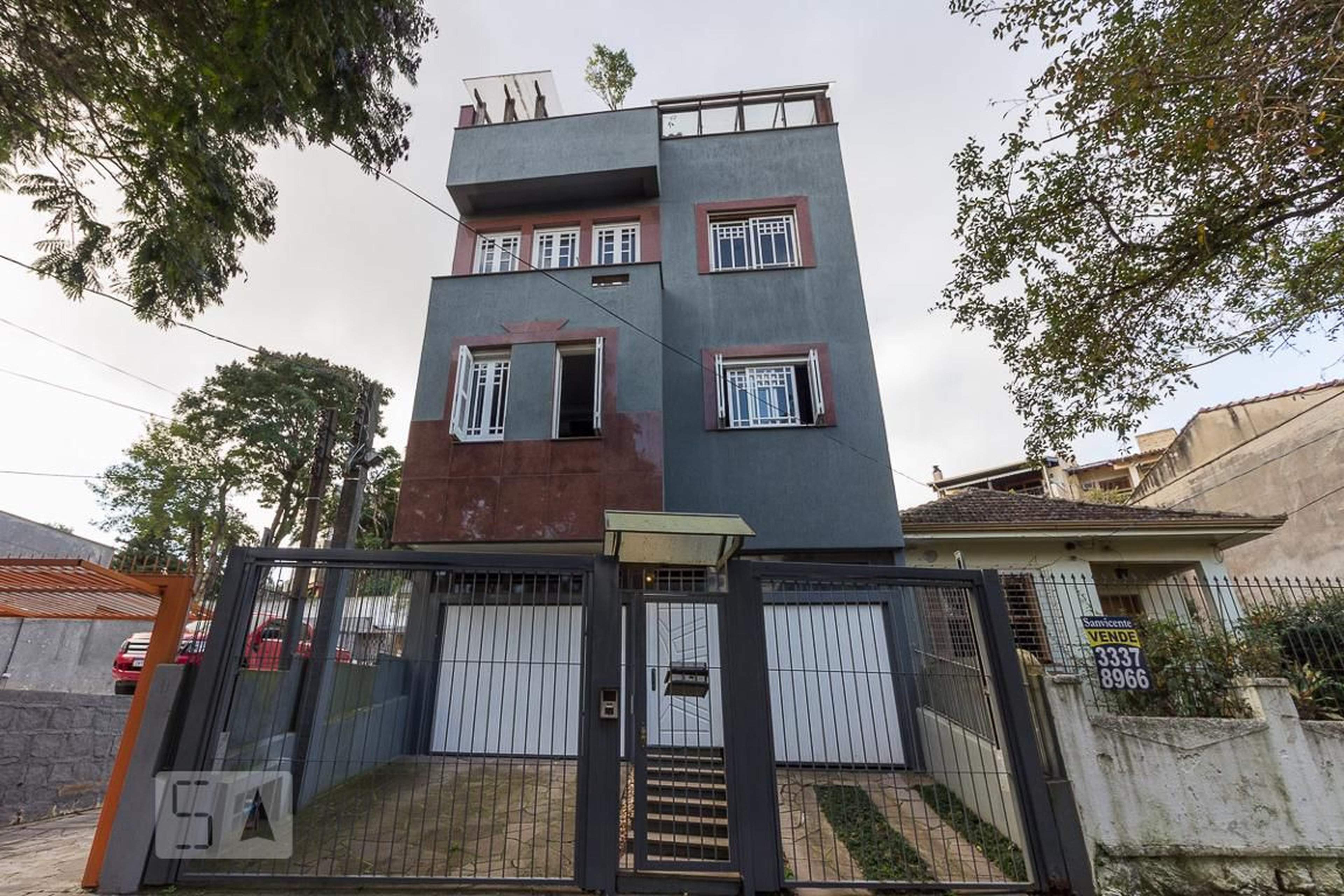 Fachada Condomínio em Avenida José Gertum, 204