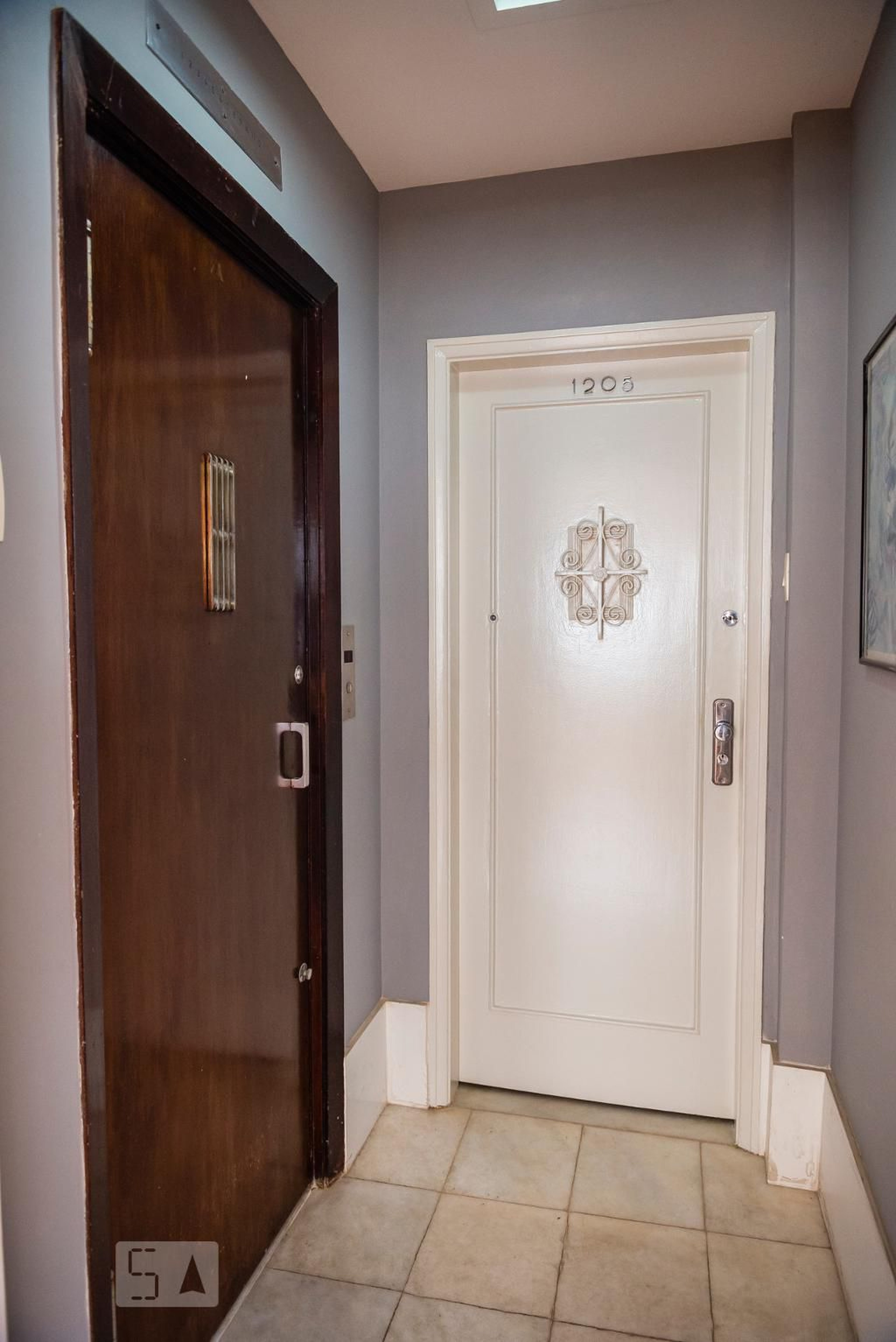 Hall de Entrada - Edifício Luiz de Camões