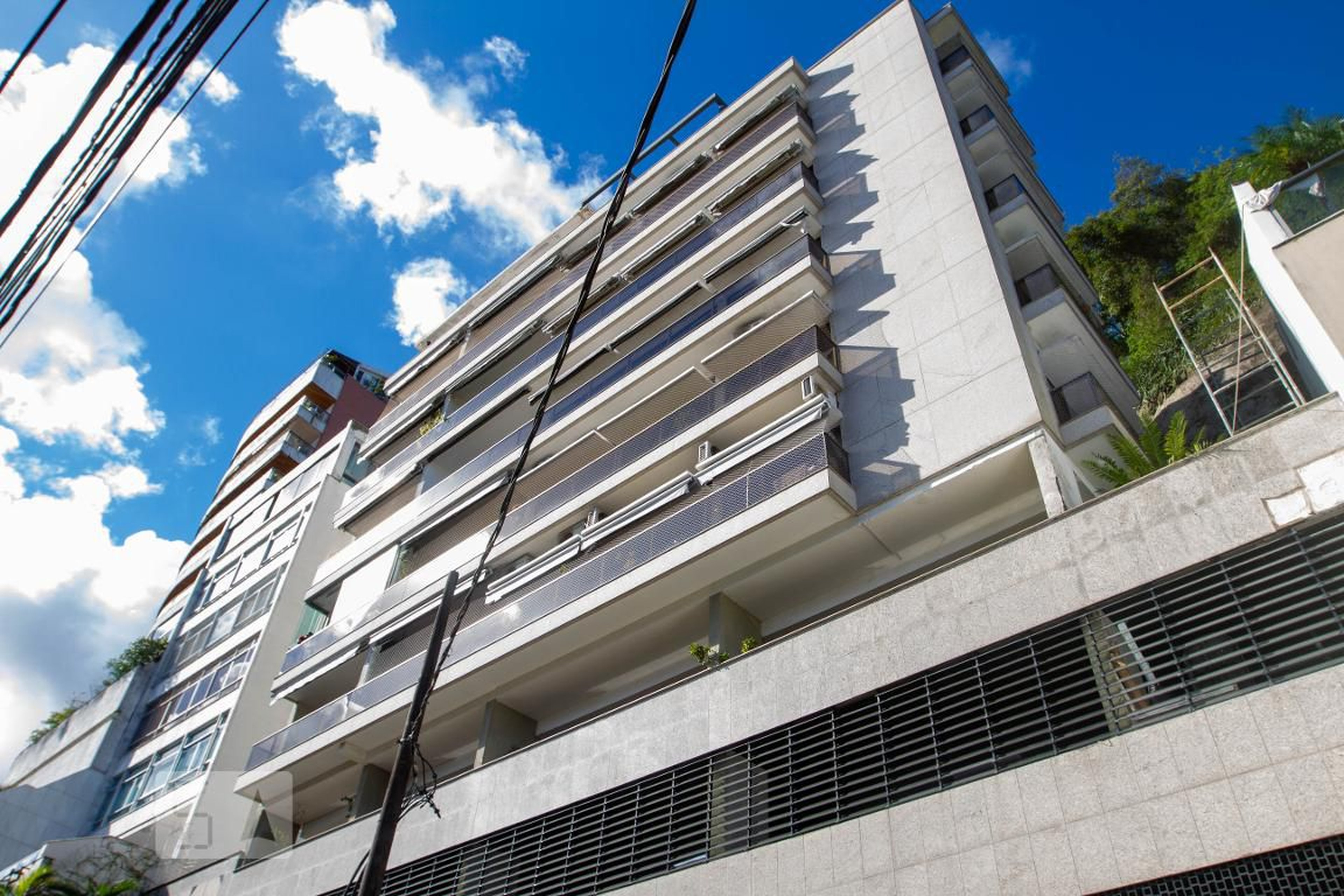 Fachada do Prédio Condomínio em Rua Tabatinguera, 18