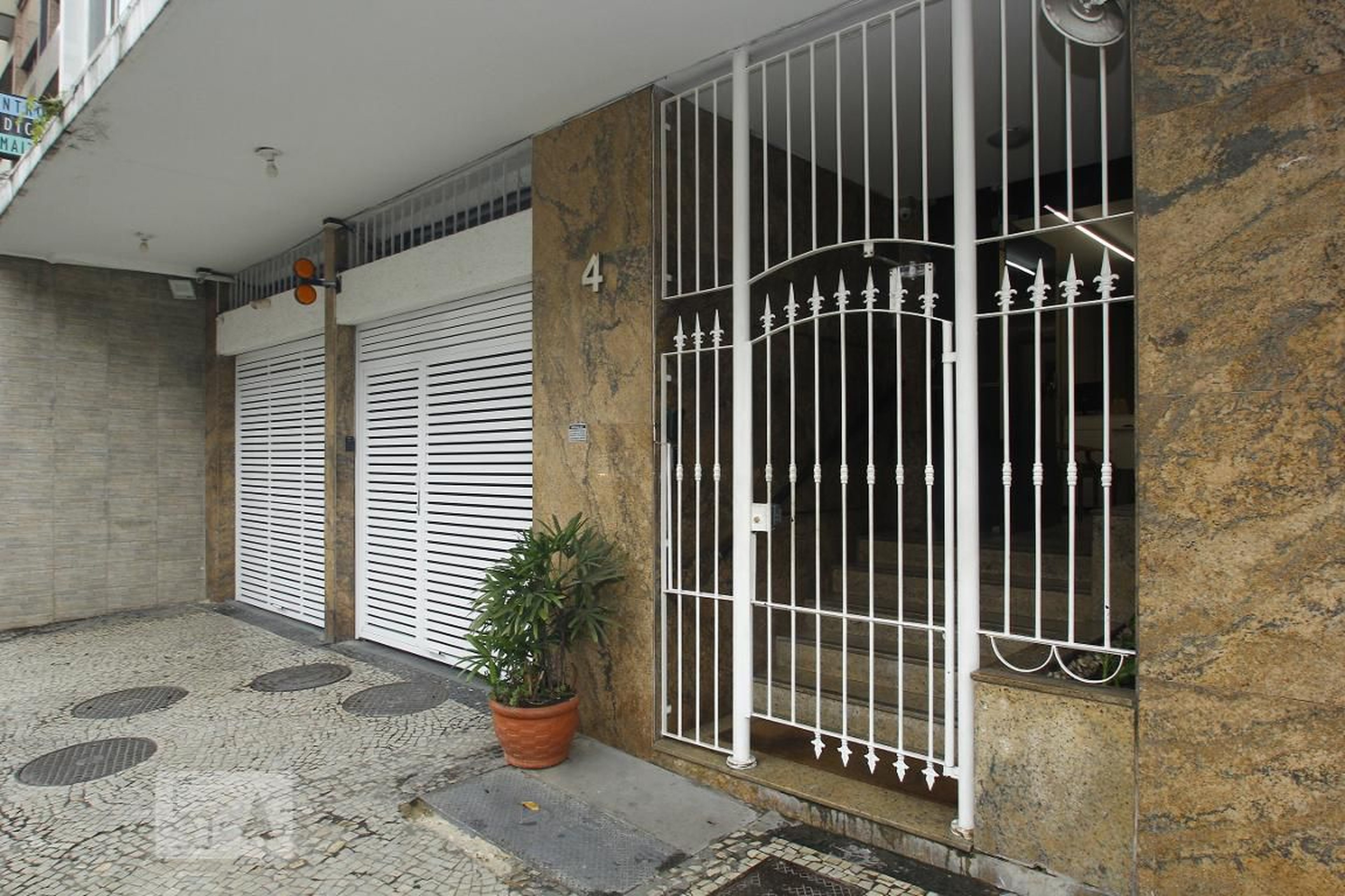 Entrada - Mon Real IV