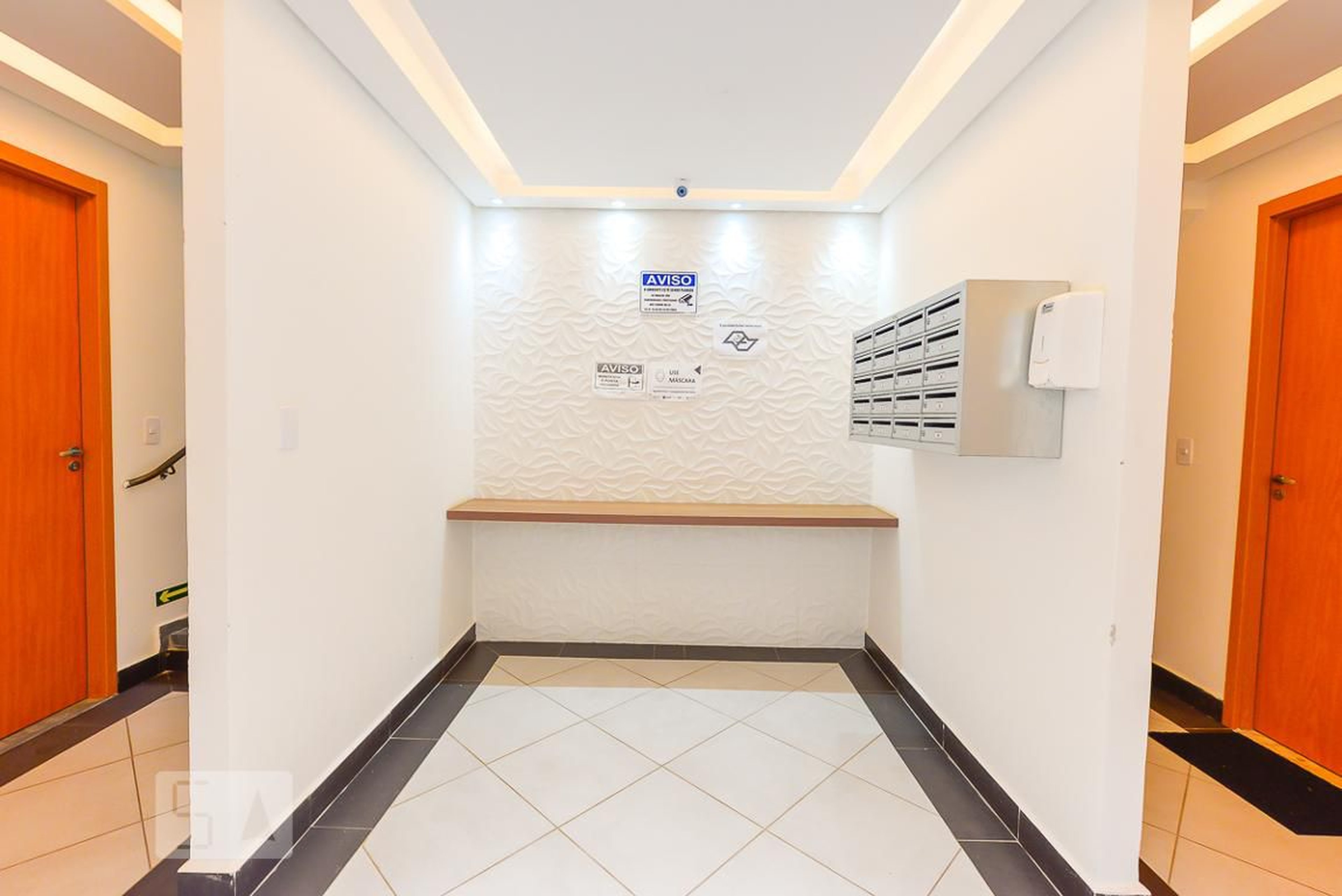 Hall - Canto dos Canários