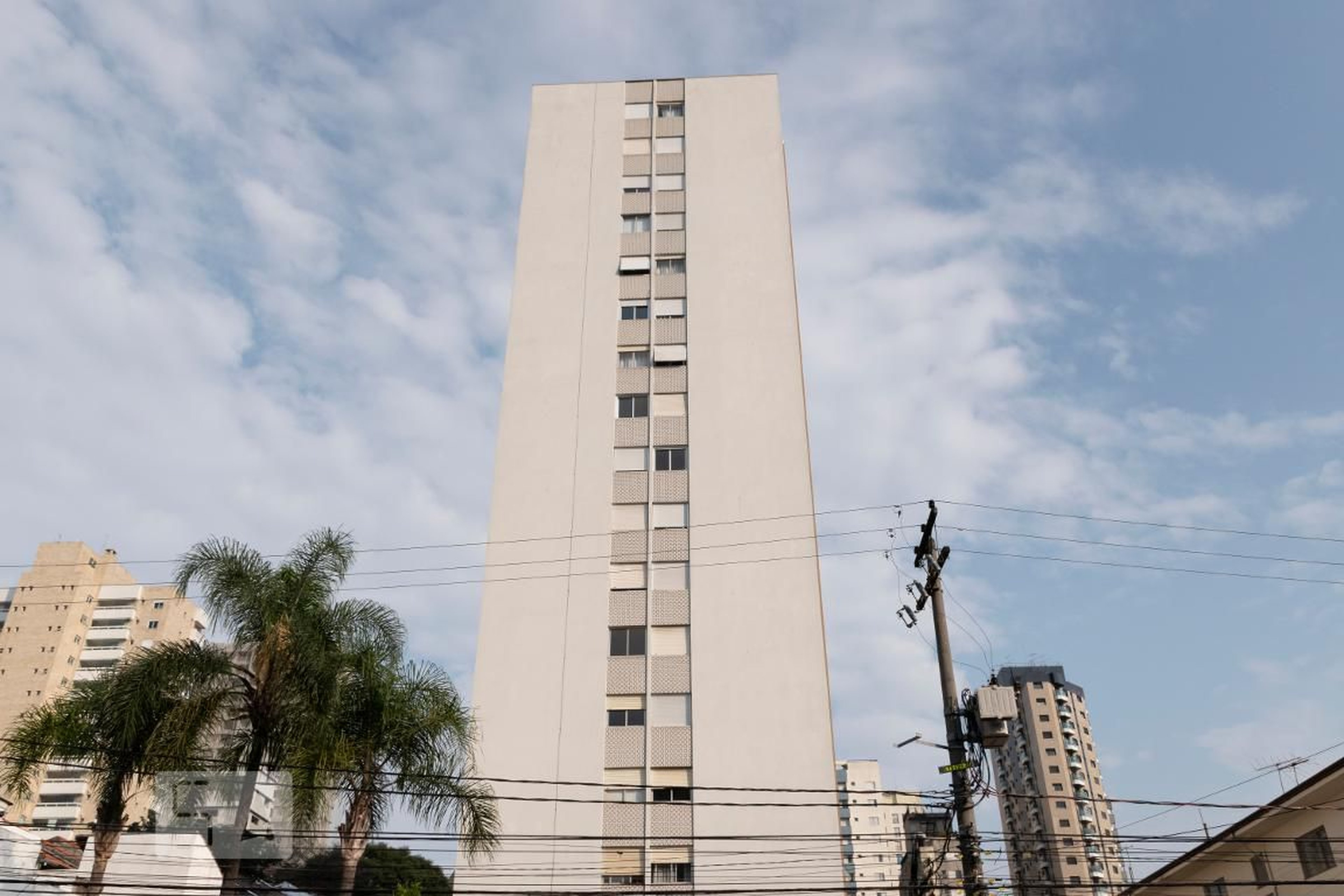 Fachada Condomínio em Rua Estado de Israel, 18