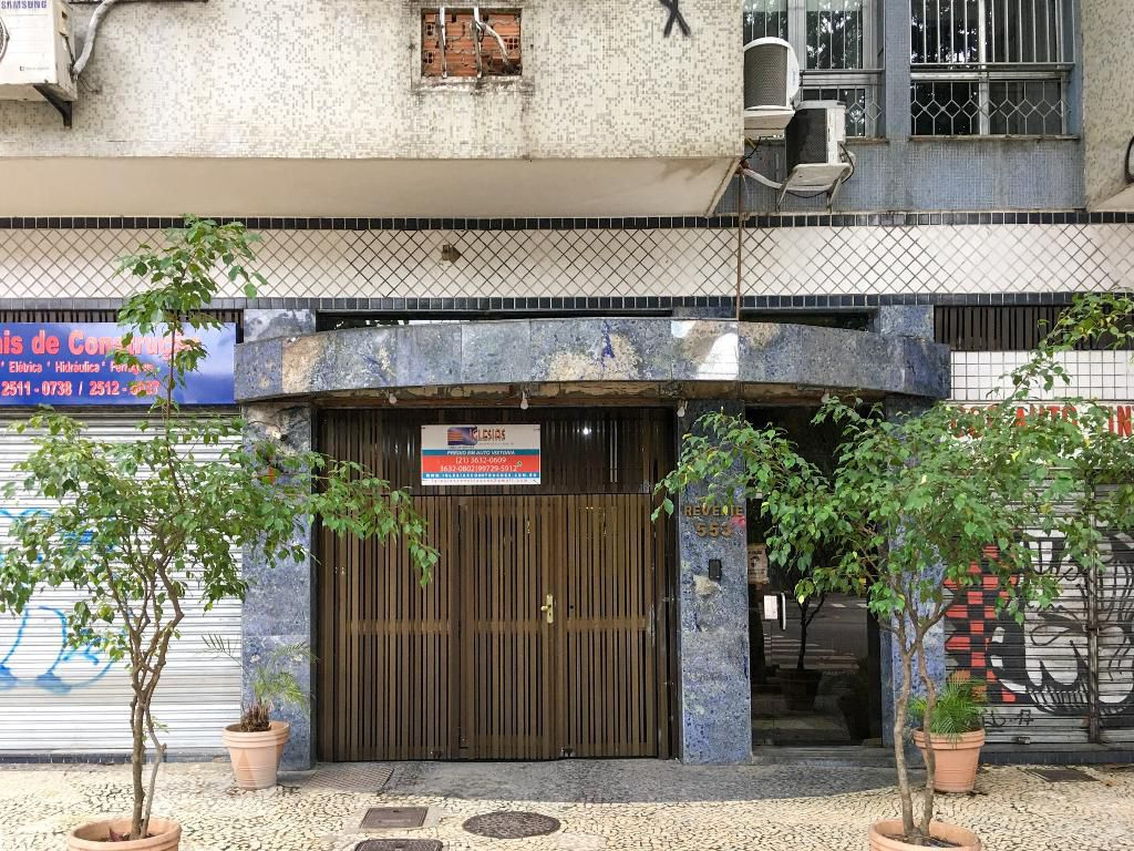 Fachada Condomínio em Avenida Bartolomeu Mitre, 553