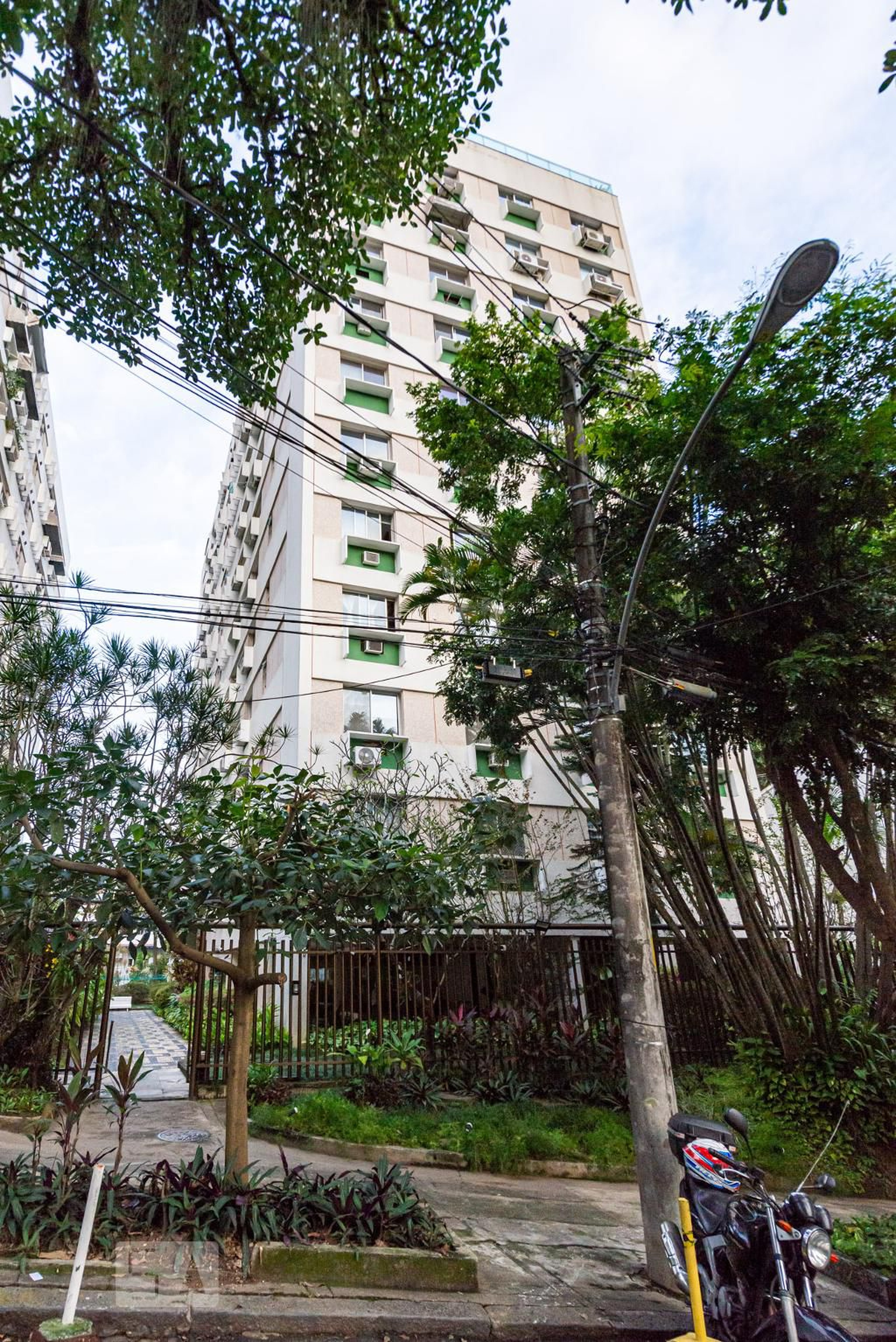 Fachada Condomínio em Rua Corcovado, 65