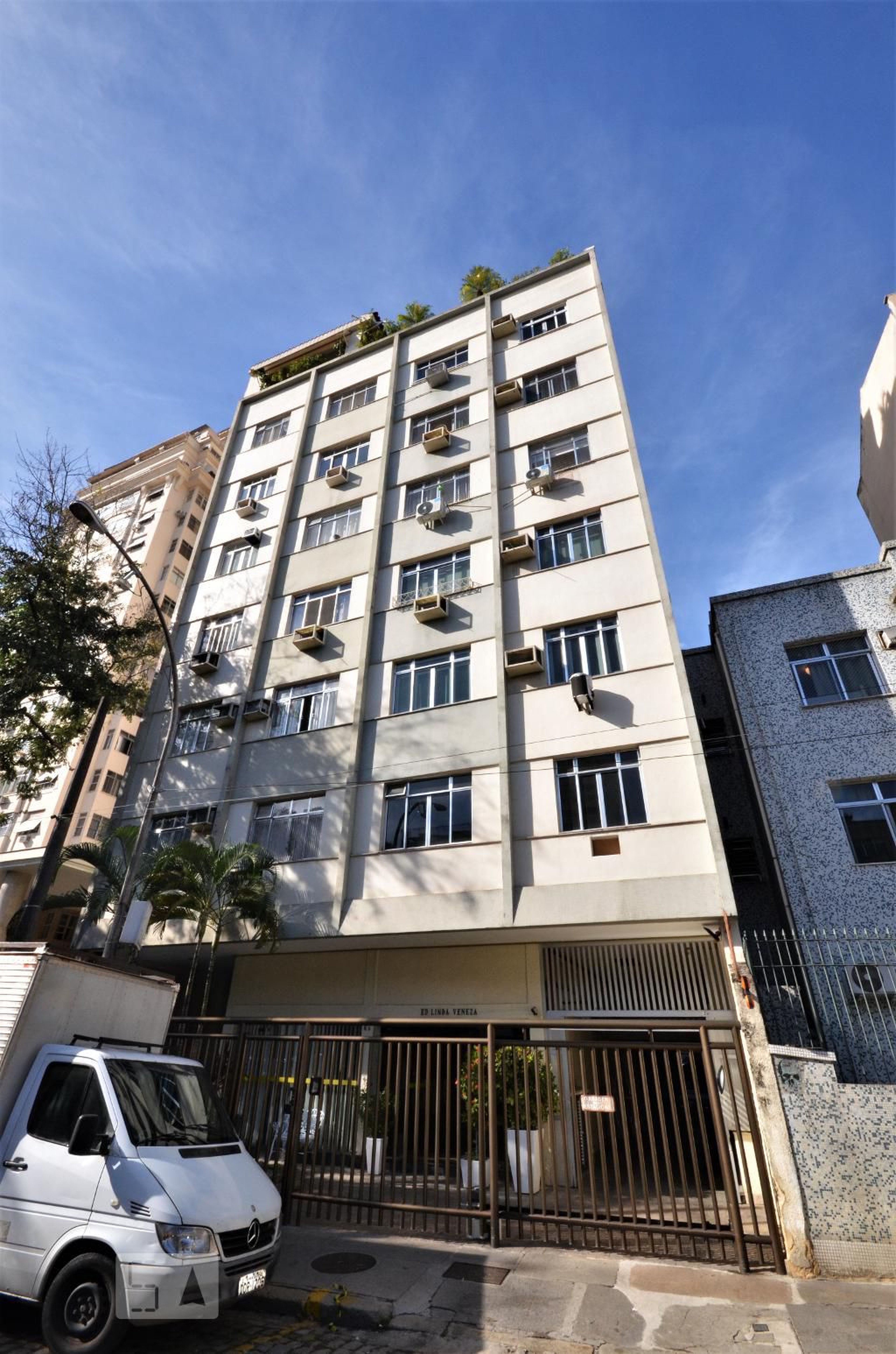 Fachada Condomínio em Praça São Salvador, 65