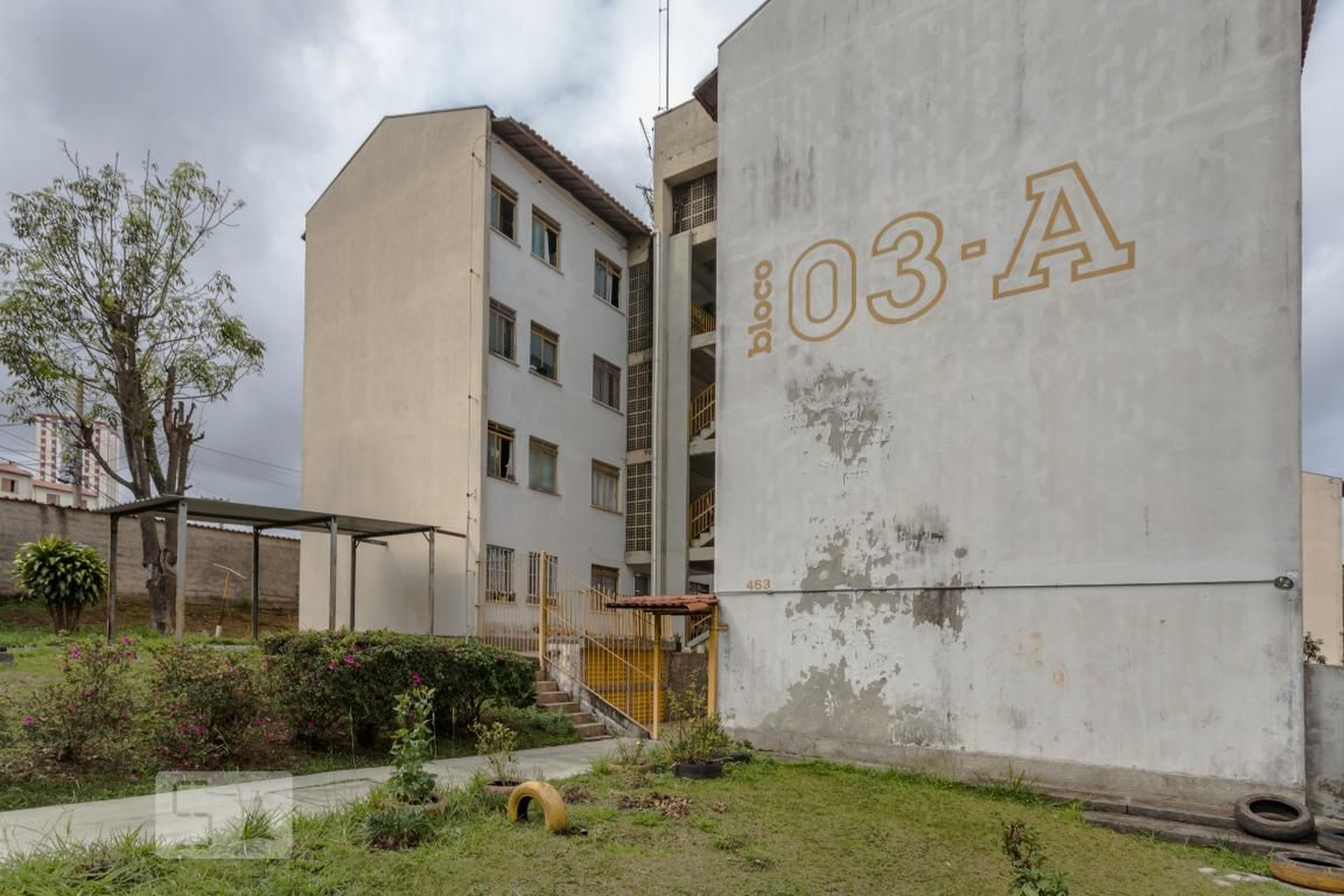 Fachada Condomínio em Rua José Cury Andere, 463