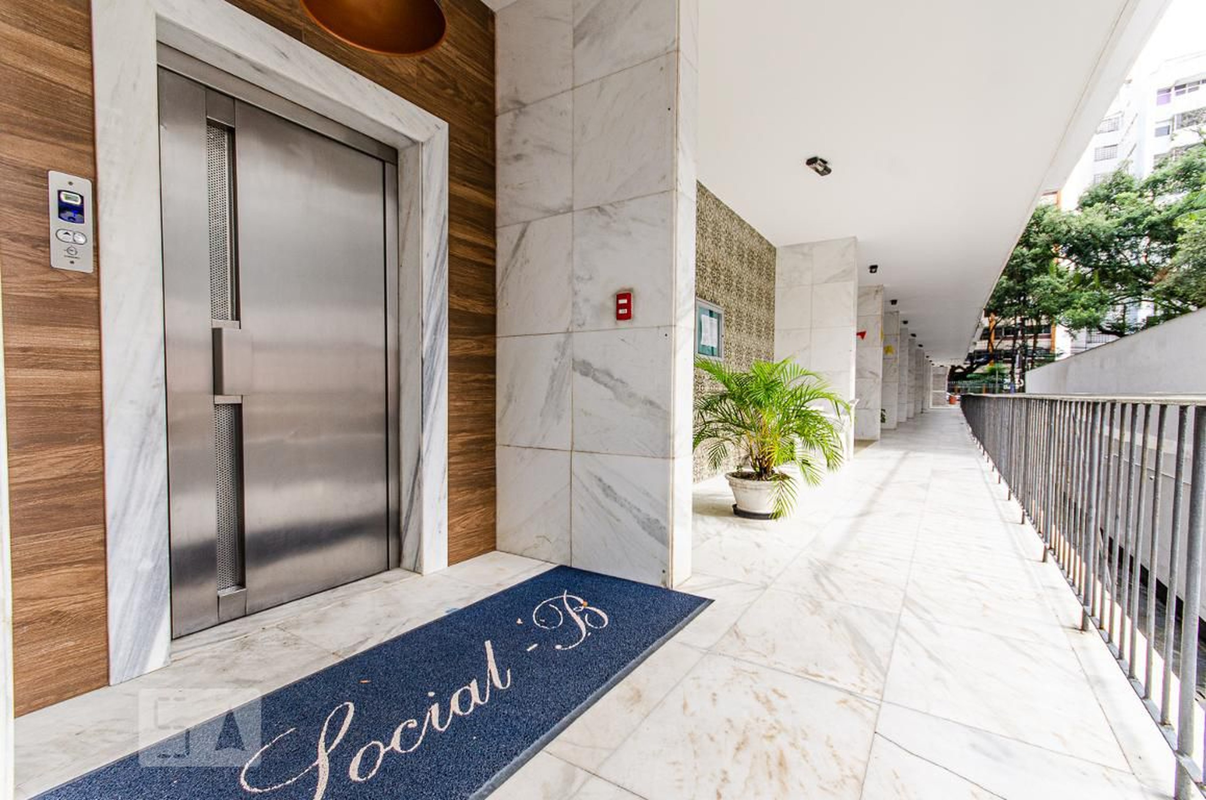 Hall - Edifício Maria de Lourdes