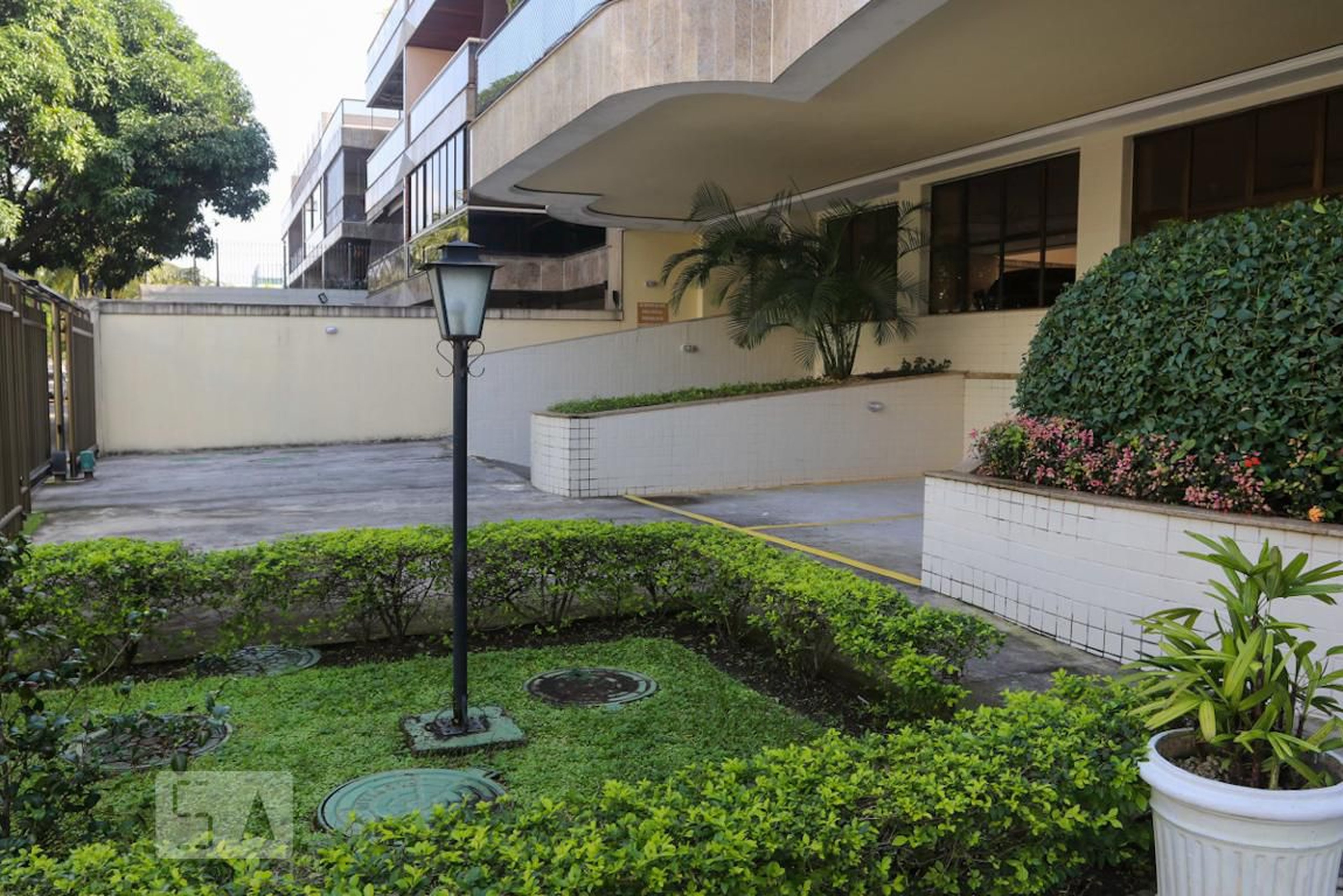 Hall de Entrada - Monet