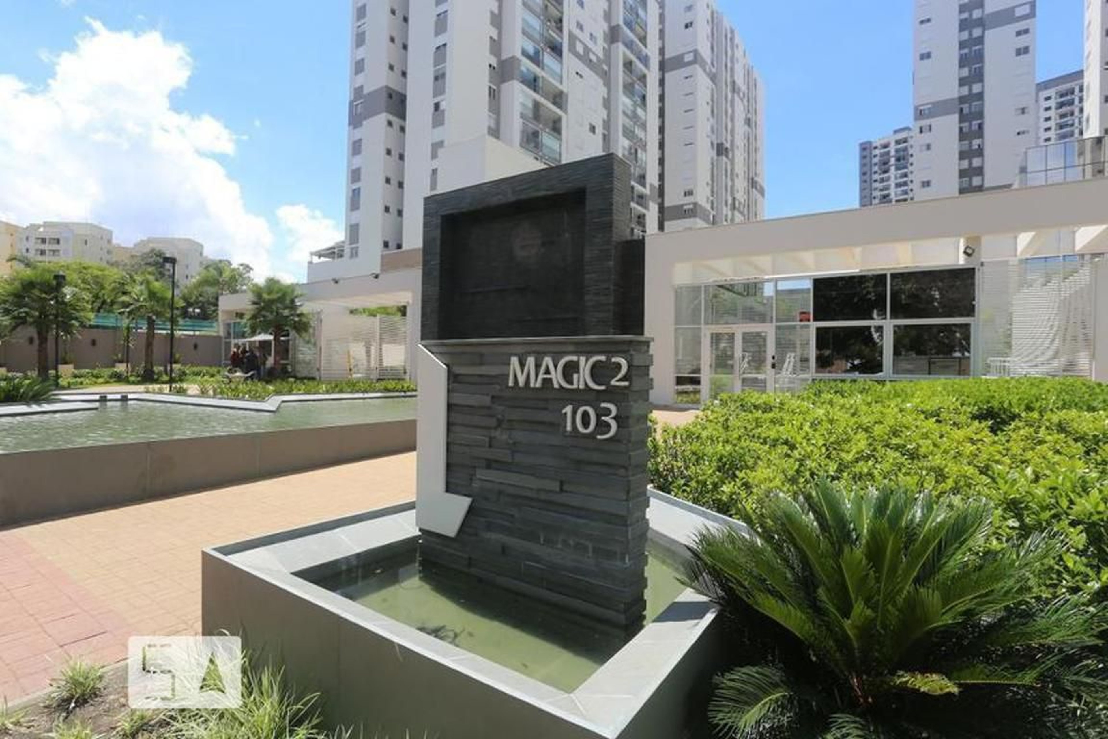 Fachada do Condomínio Condomínio Living Magic 2