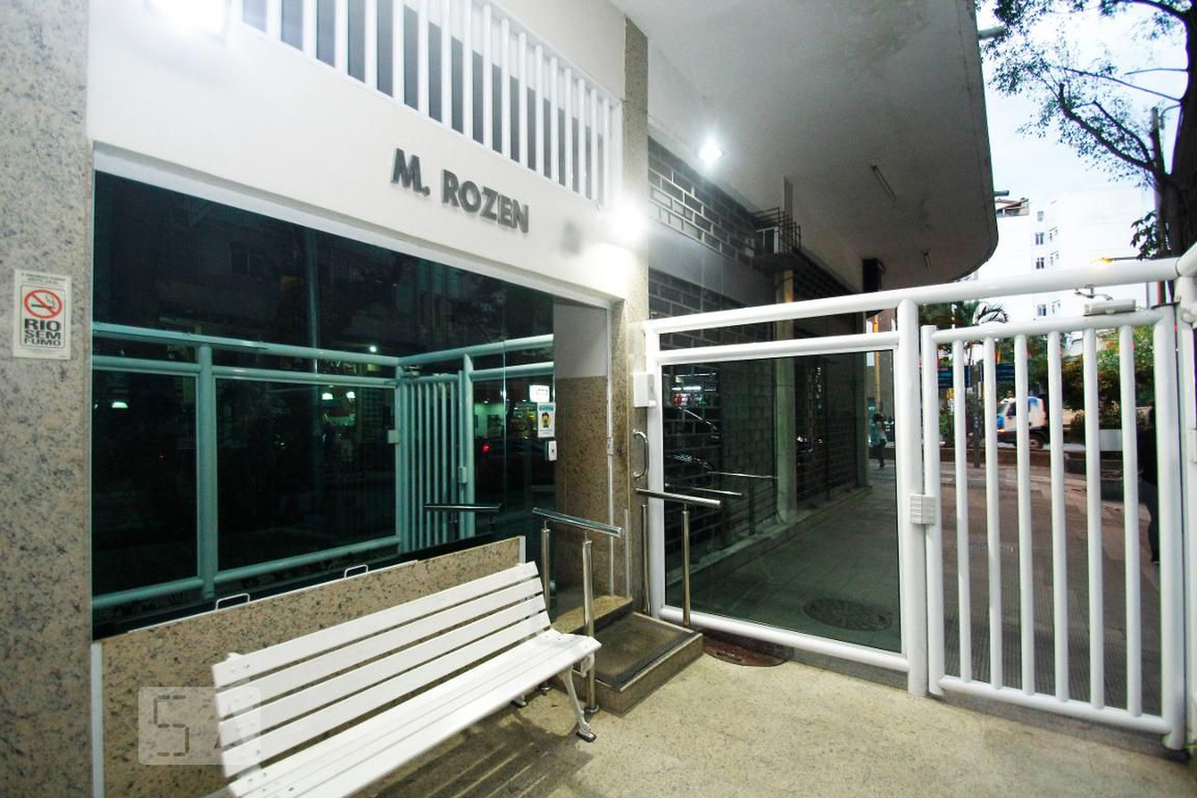 Entrada - Edificio m. Rozem