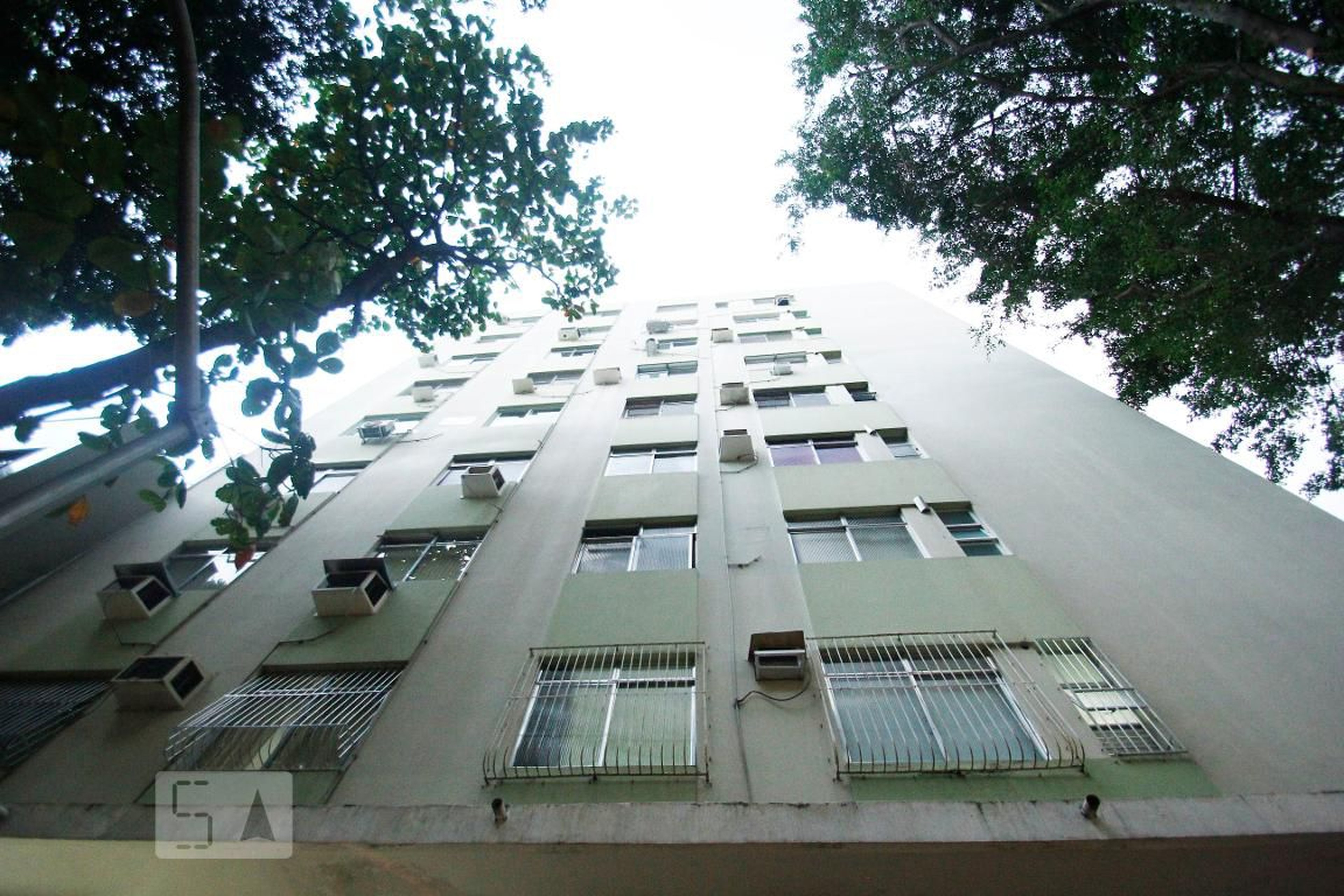 Fachada do Prédio Edificio m. Rozem