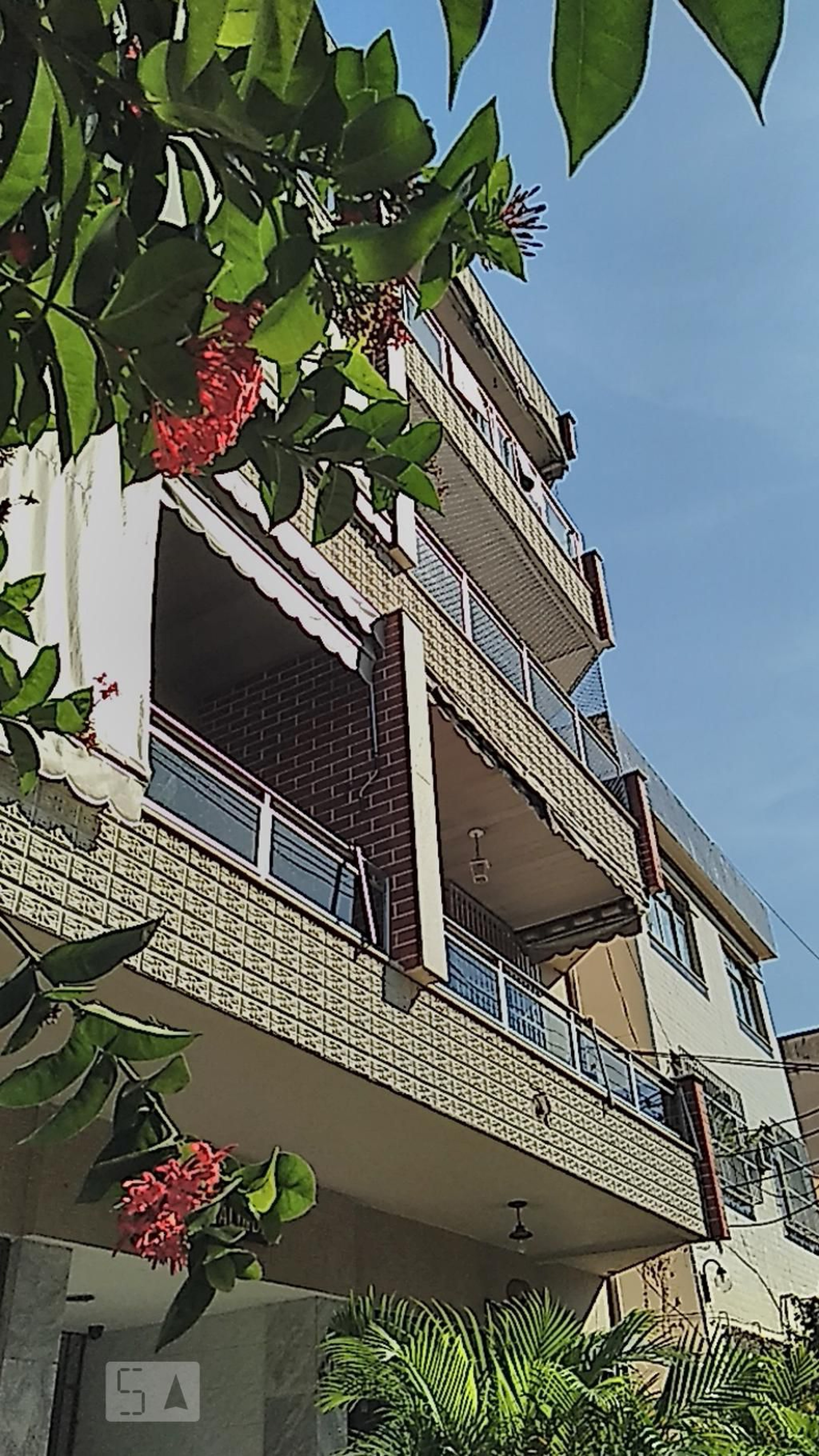 Fachada Condomínio em Rua Aiera, 576